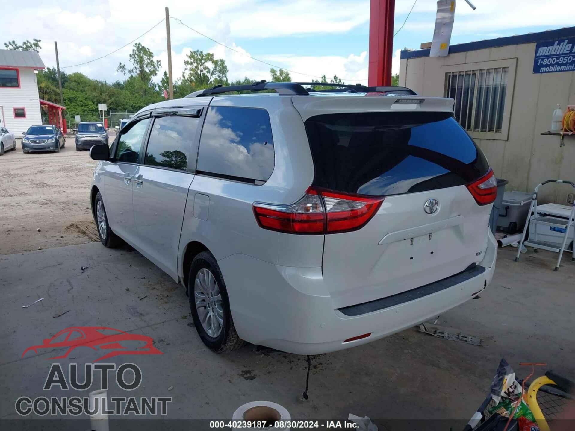 TOYOTA SIENNA 2017 - 5TDYZ3DC1HS800457