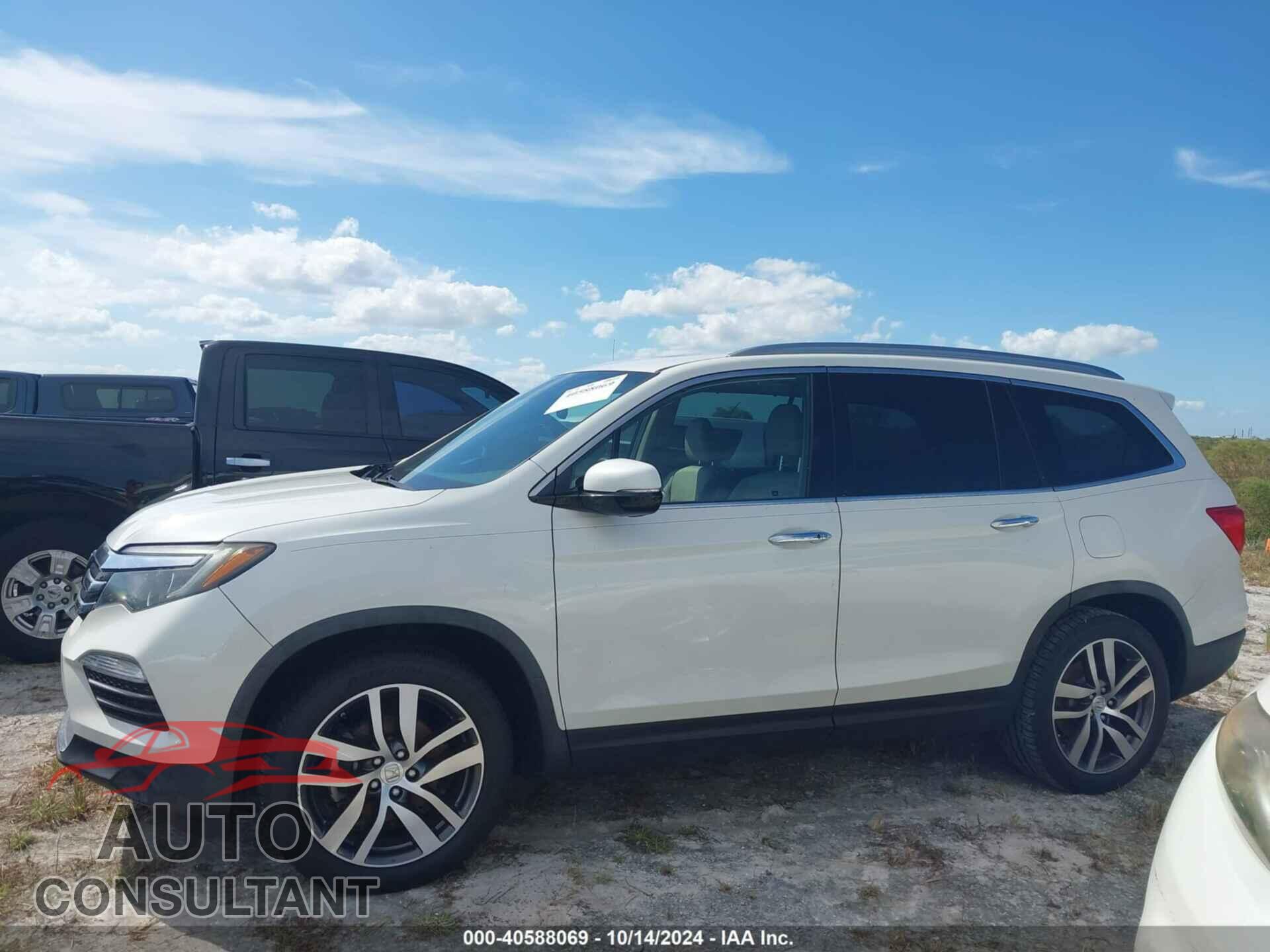 HONDA PILOT 2017 - 5FNYF5H94HB019147