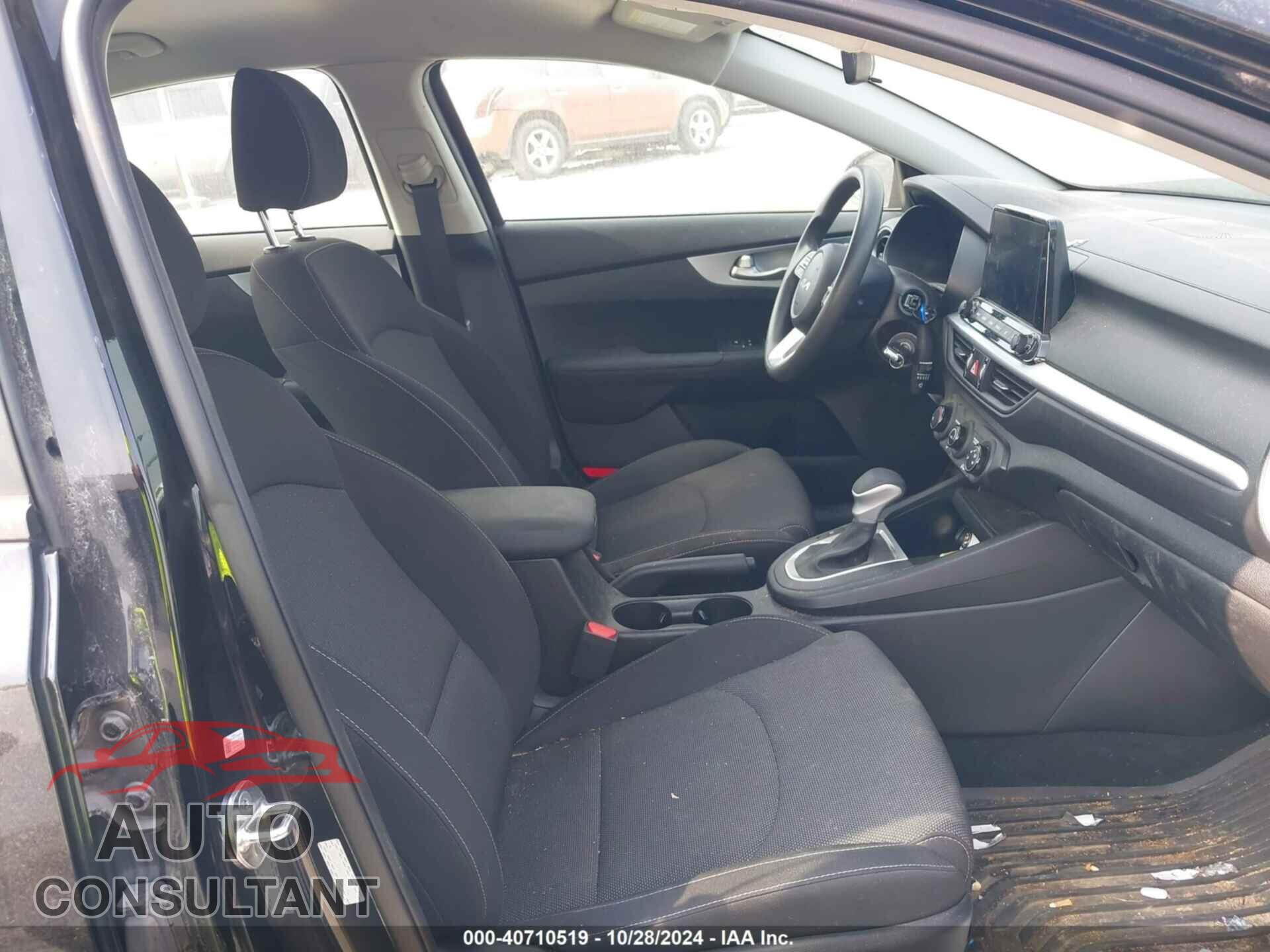 KIA FORTE 2023 - 3KPF24ADXPE581621