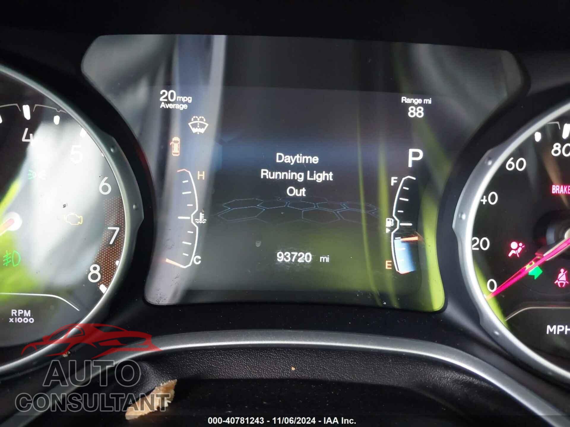 JEEP COMPASS 2018 - 3C4NJCBB4JT407777