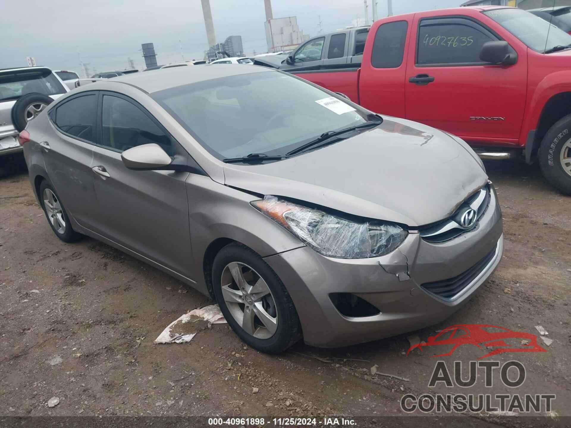 HYUNDAI ELANTRA 2013 - 5NPDH4AE2DH184989