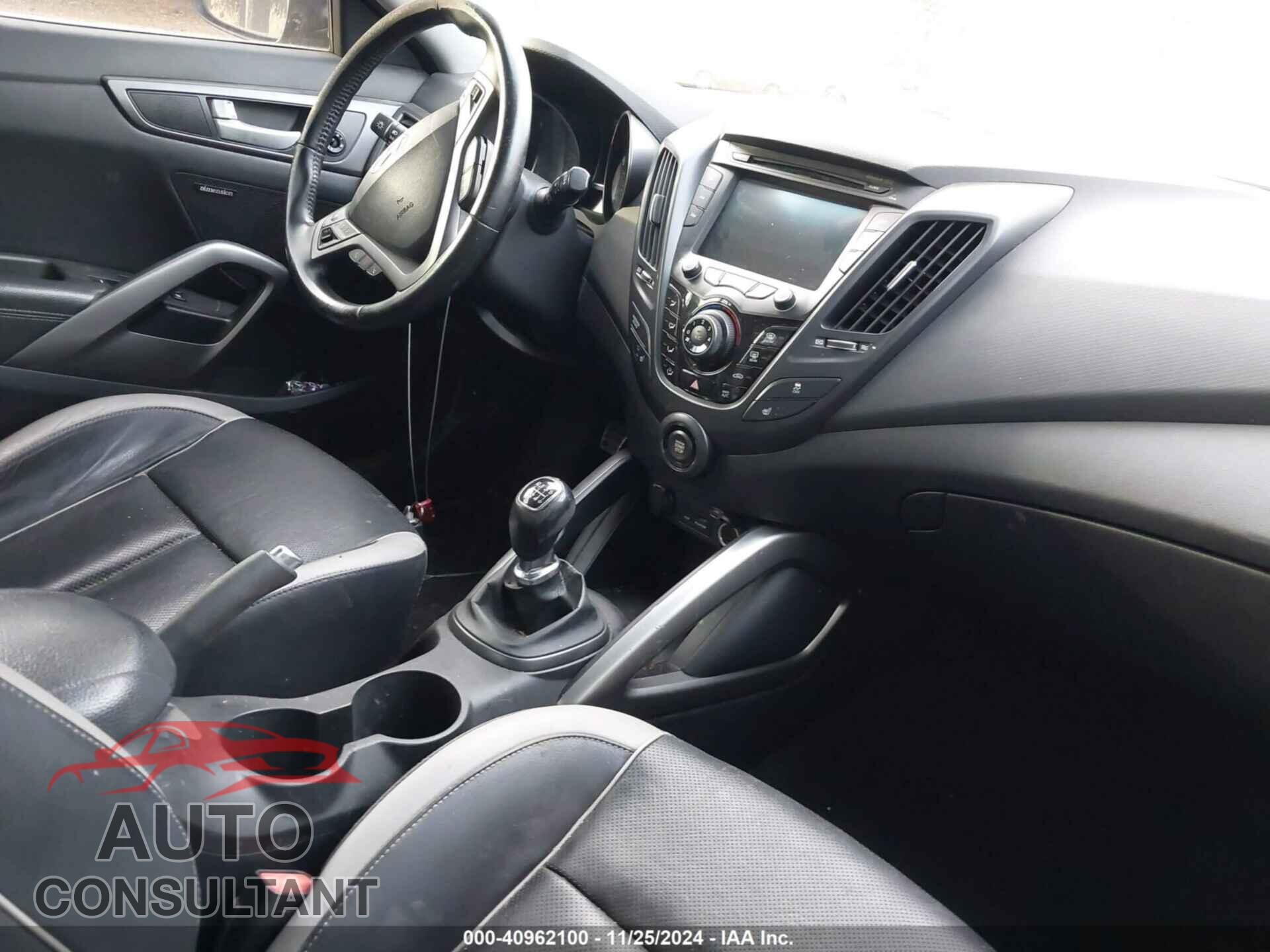 HYUNDAI VELOSTER 2013 - KMHTC6AE5DU177123
