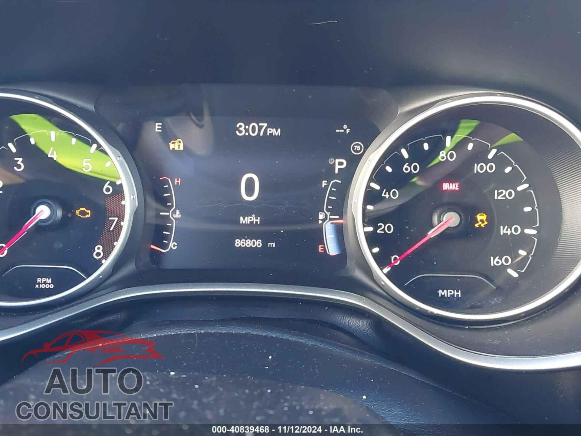 JEEP COMPASS 2018 - 3C4NJDBB8JT201495