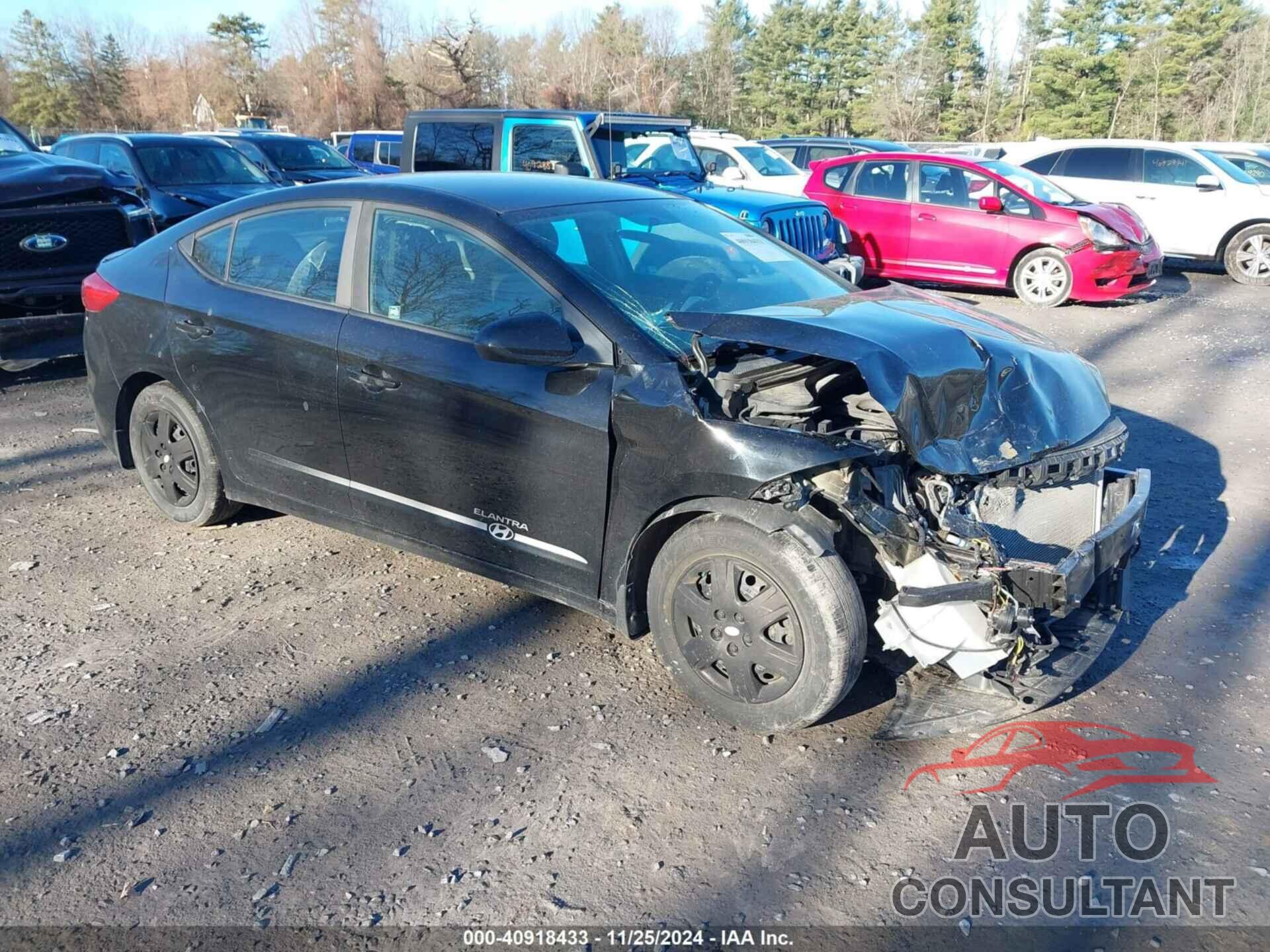 HYUNDAI ELANTRA 2018 - KMHD74LF6JU467787