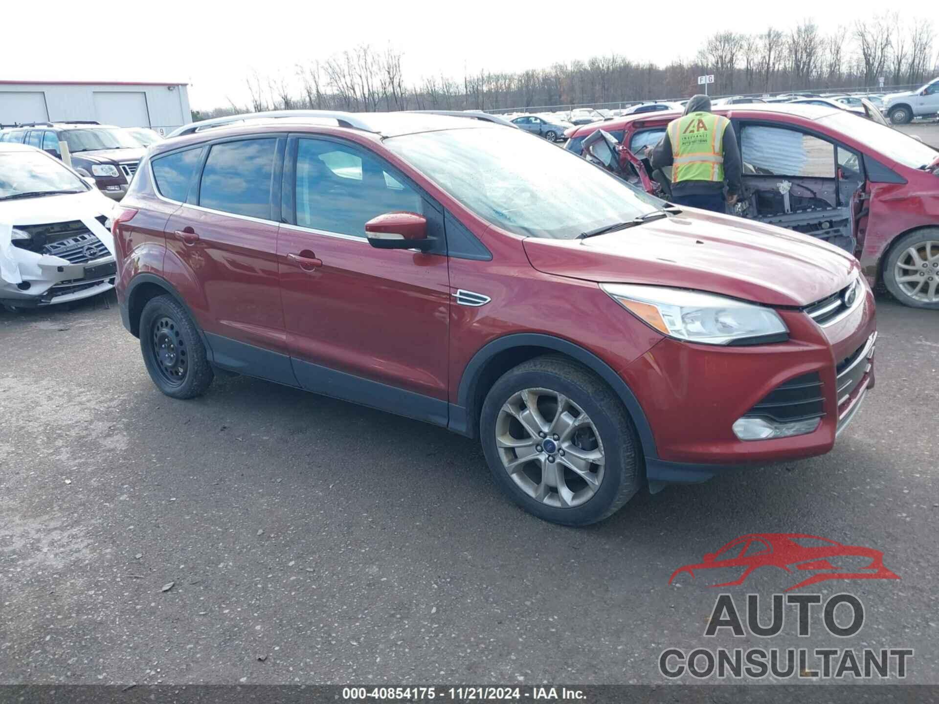 FORD ESCAPE 2015 - 1FMCU9J91FUA26624