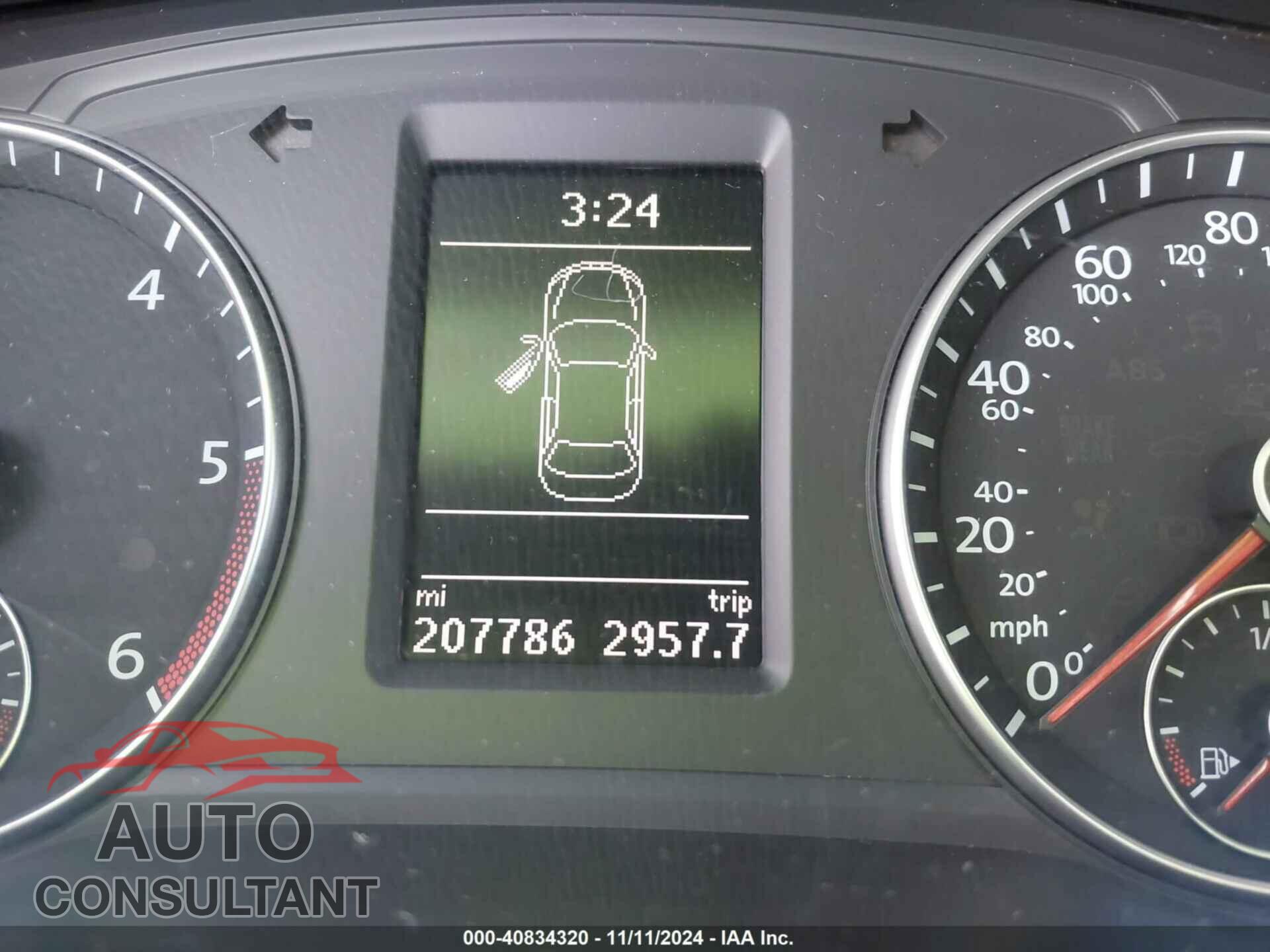 VOLKSWAGEN PASSAT 2015 - 1VWBV7A35FC060971