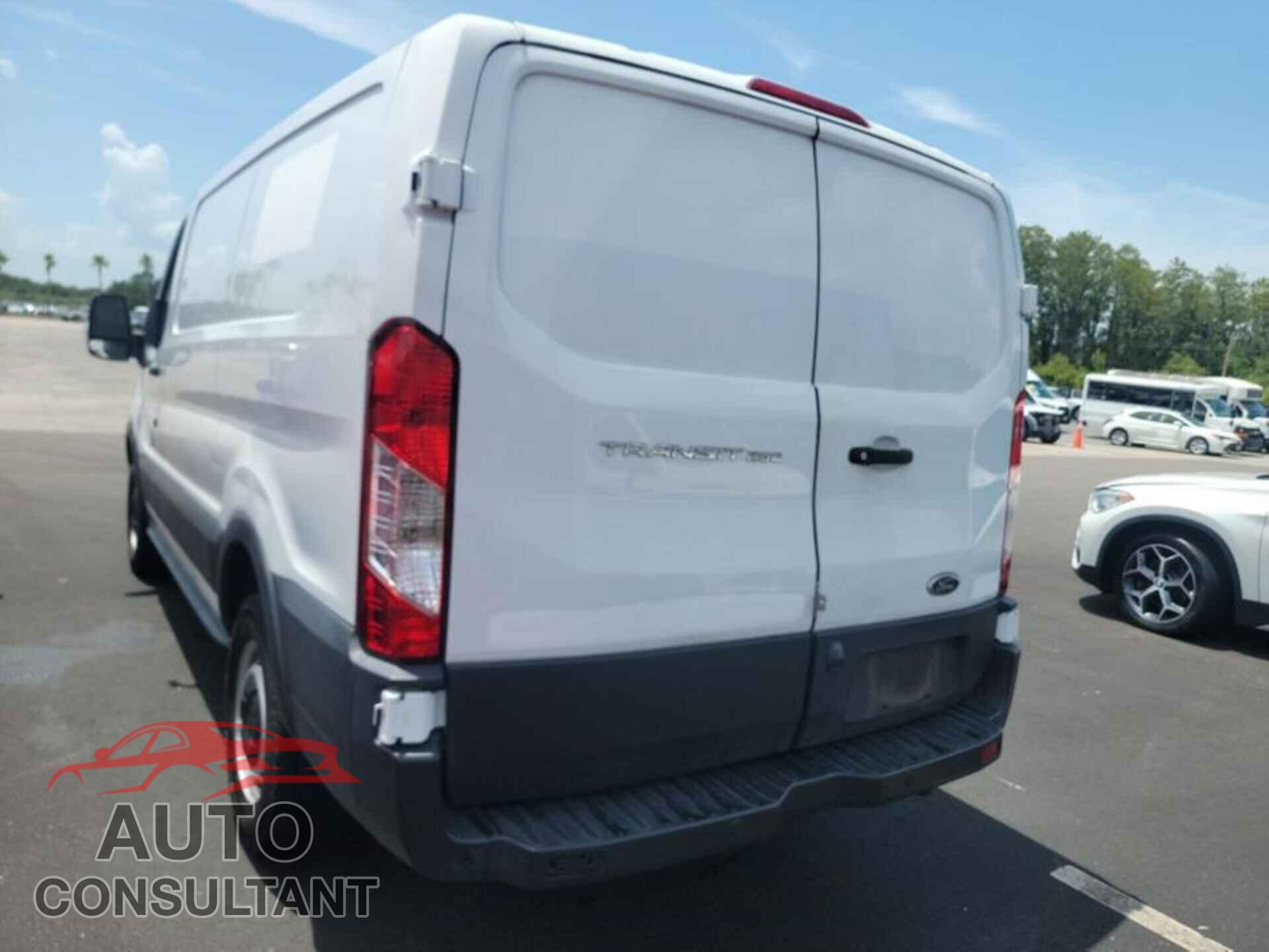 FORD TRANSIT 2019 - 1FTYR1YM3KKA21504