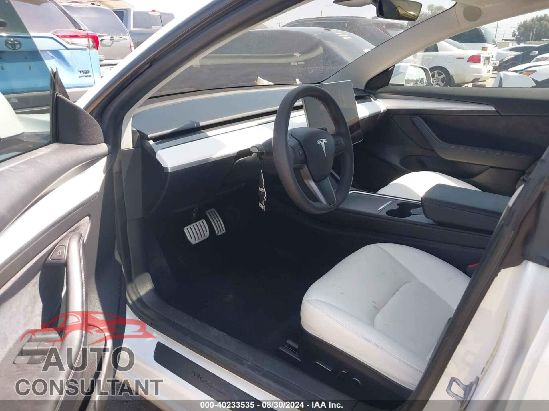 TESLA MODEL 3 2023 - 5YJ3E1EC4PF599469