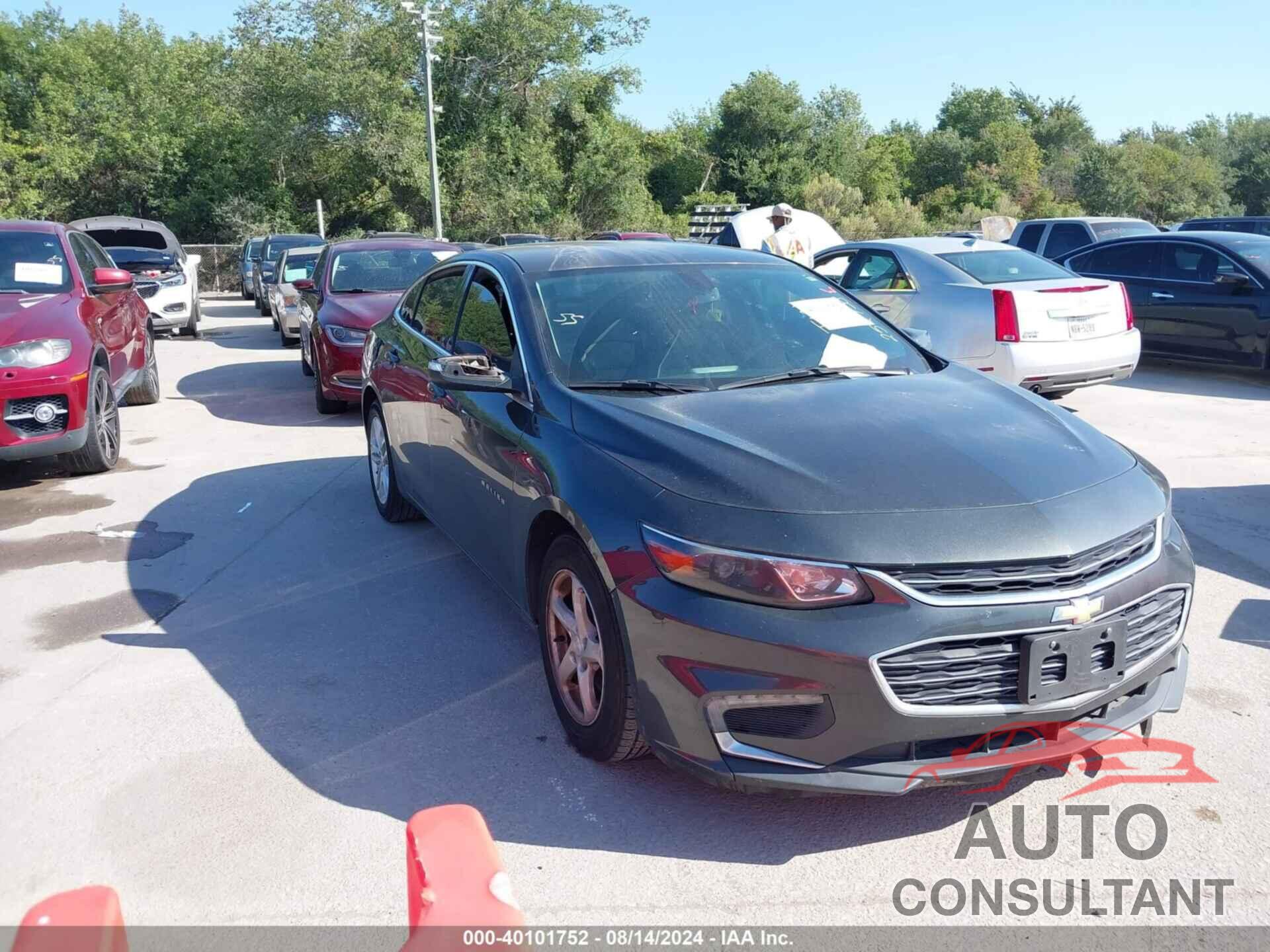 CHEVROLET MALIBU 2017 - 1G1ZE5ST8HF252738