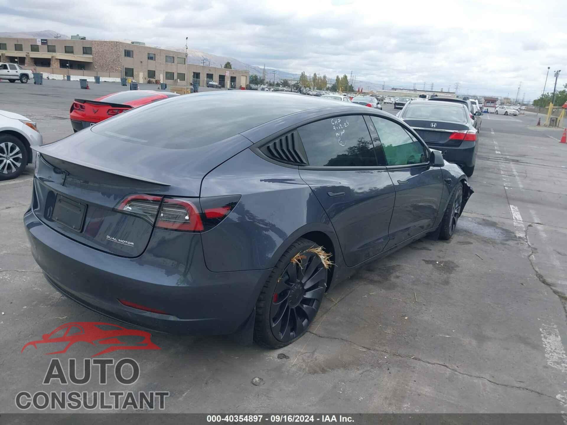 TESLA MODEL 3 2023 - 5YJ3E1EC0PF498784