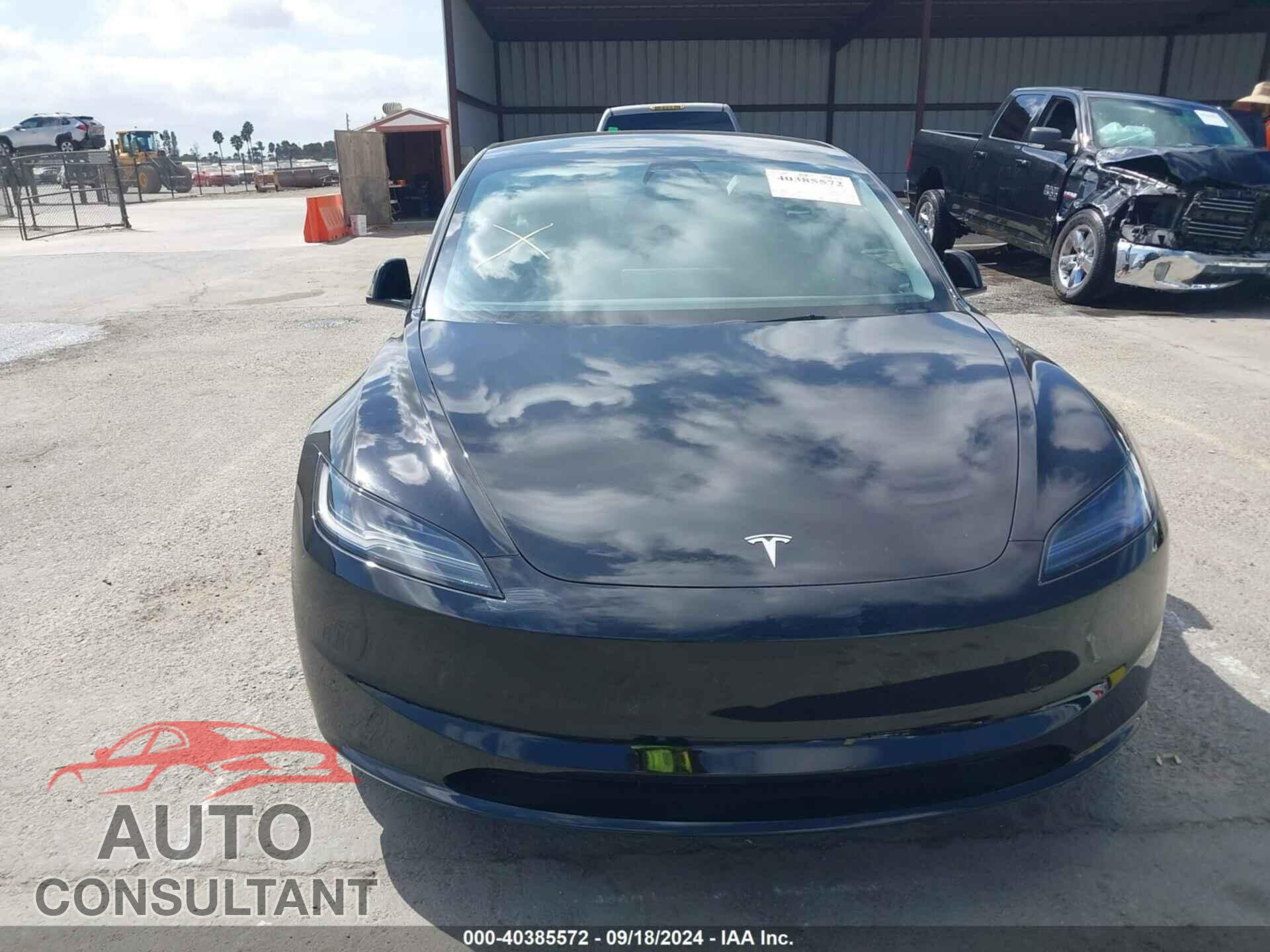 TESLA MODEL 3 2024 - 5YJ3E1EB8RF793593
