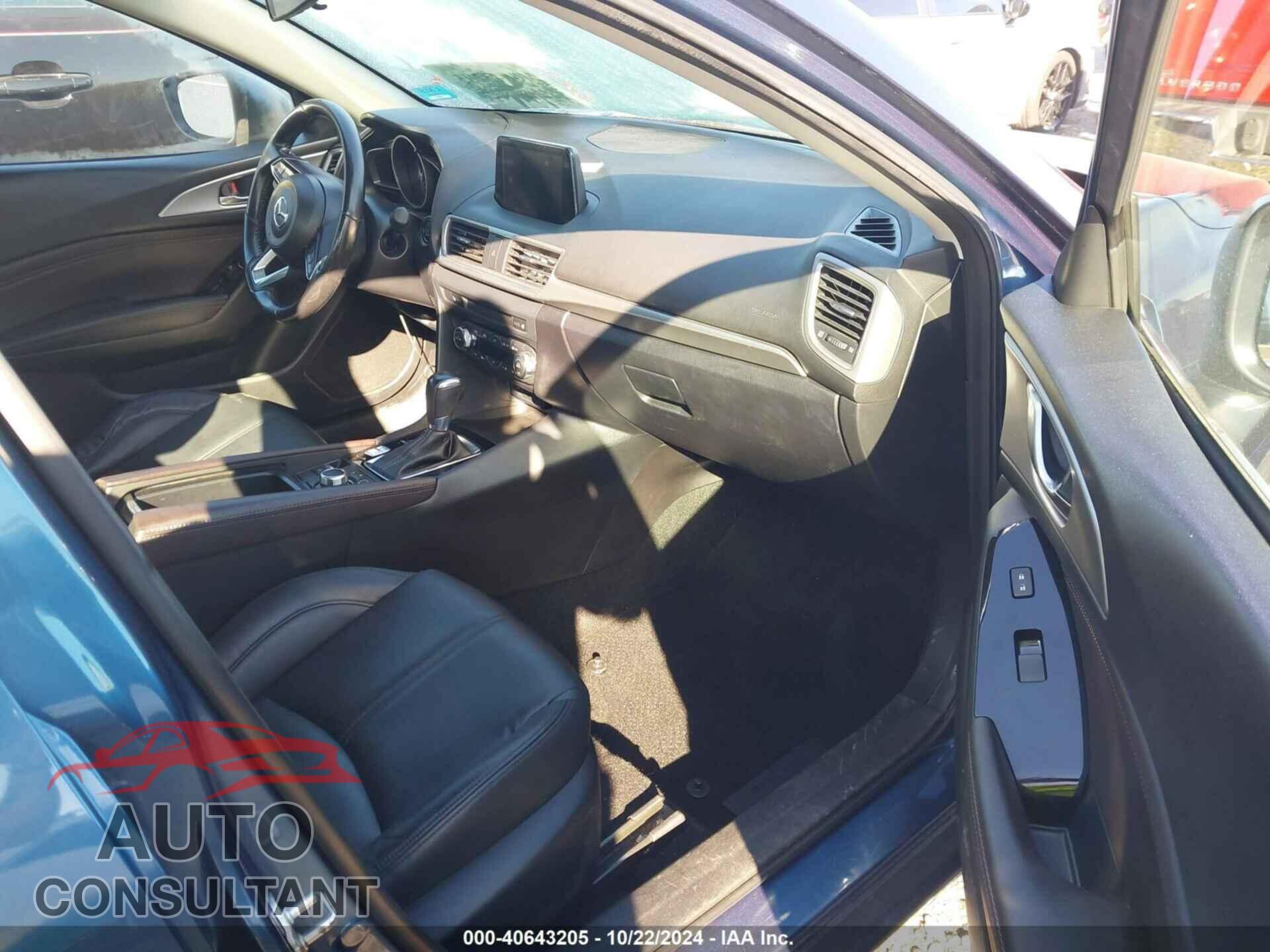 MAZDA MAZDA3 2017 - 3MZBN1V76HM113723