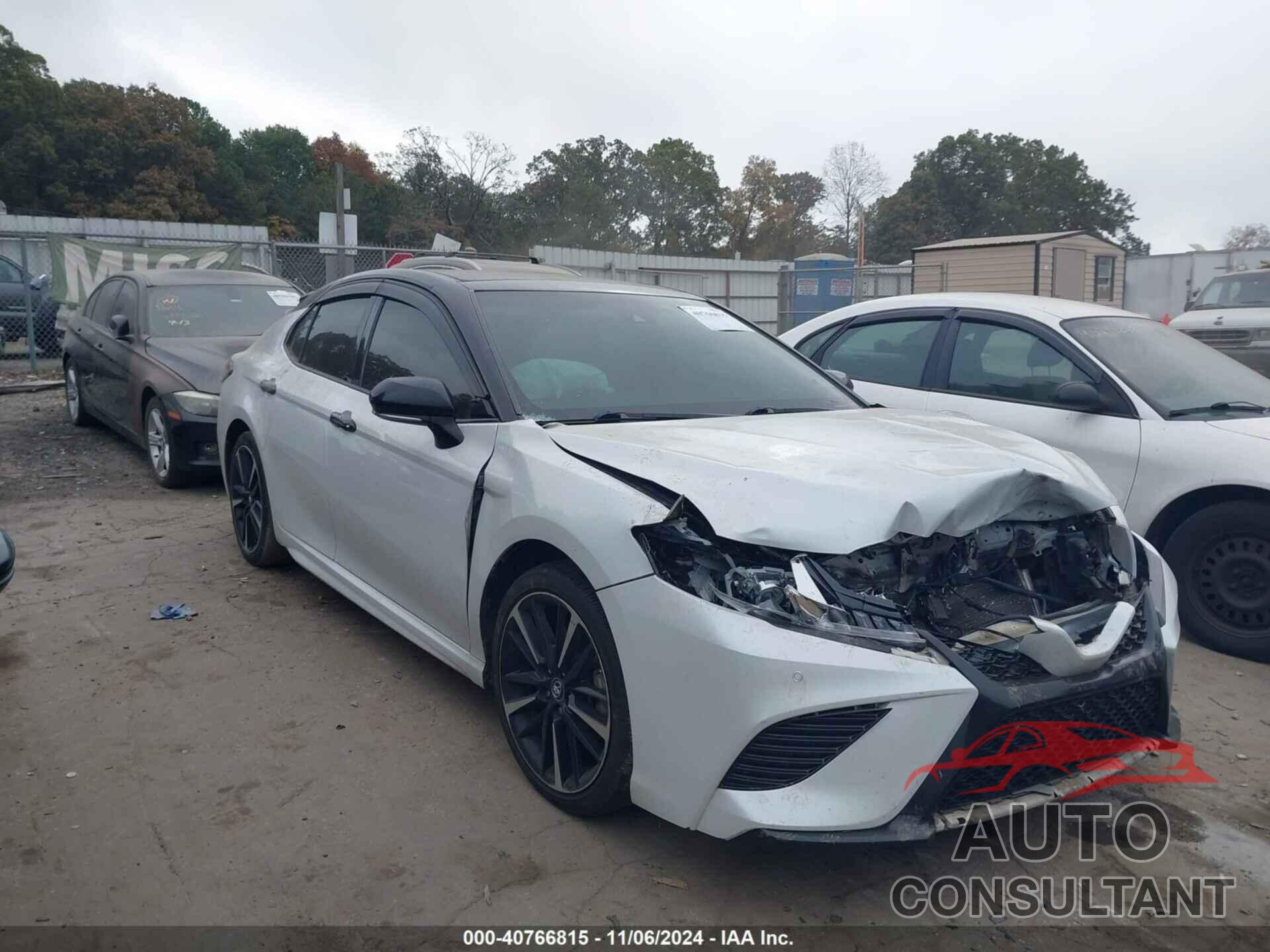 TOYOTA CAMRY 2018 - 4T1B61HK2JU086002