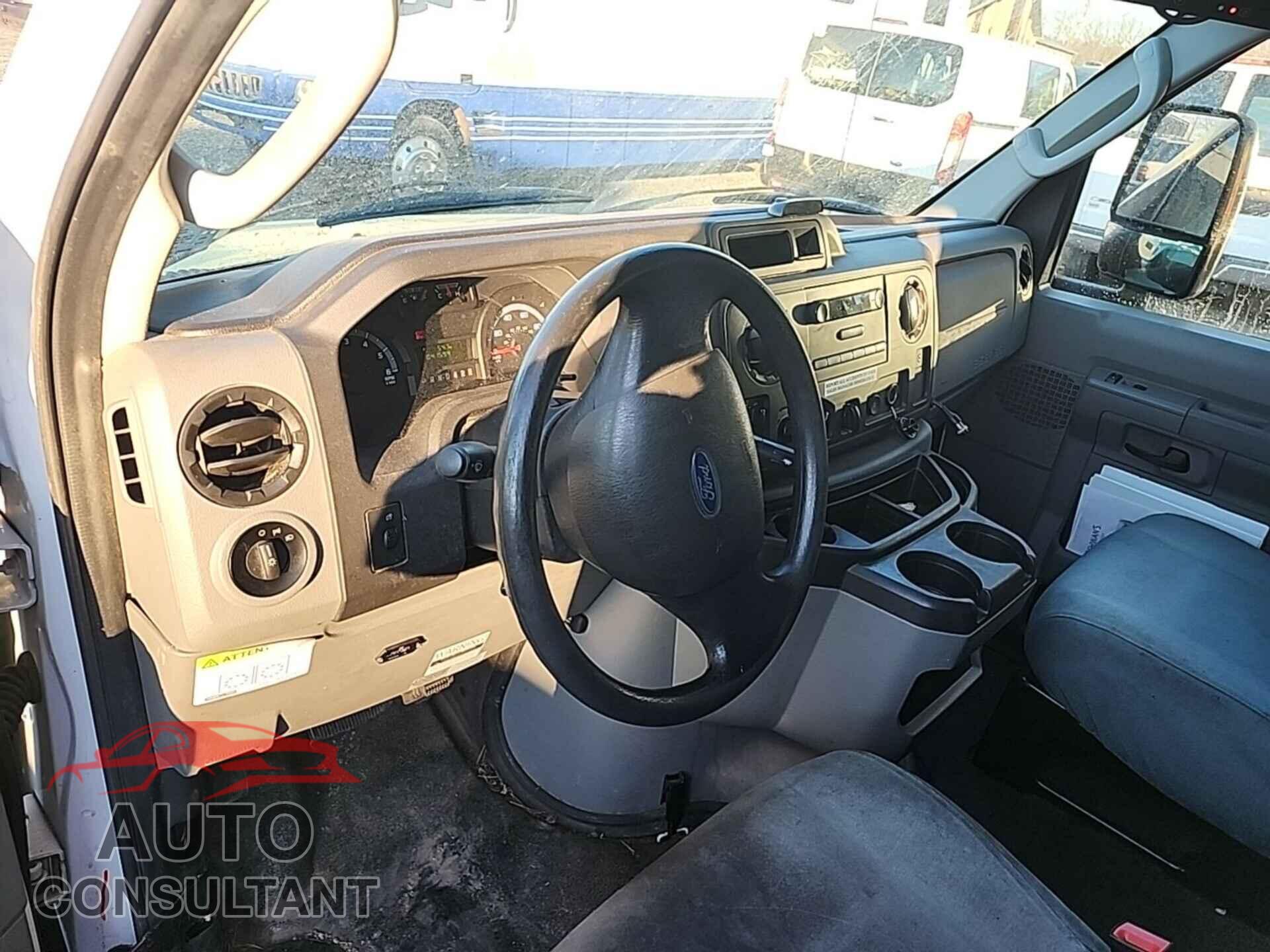 FORD ECONOLINE 2019 - 1FDXE4FS7KDC07783