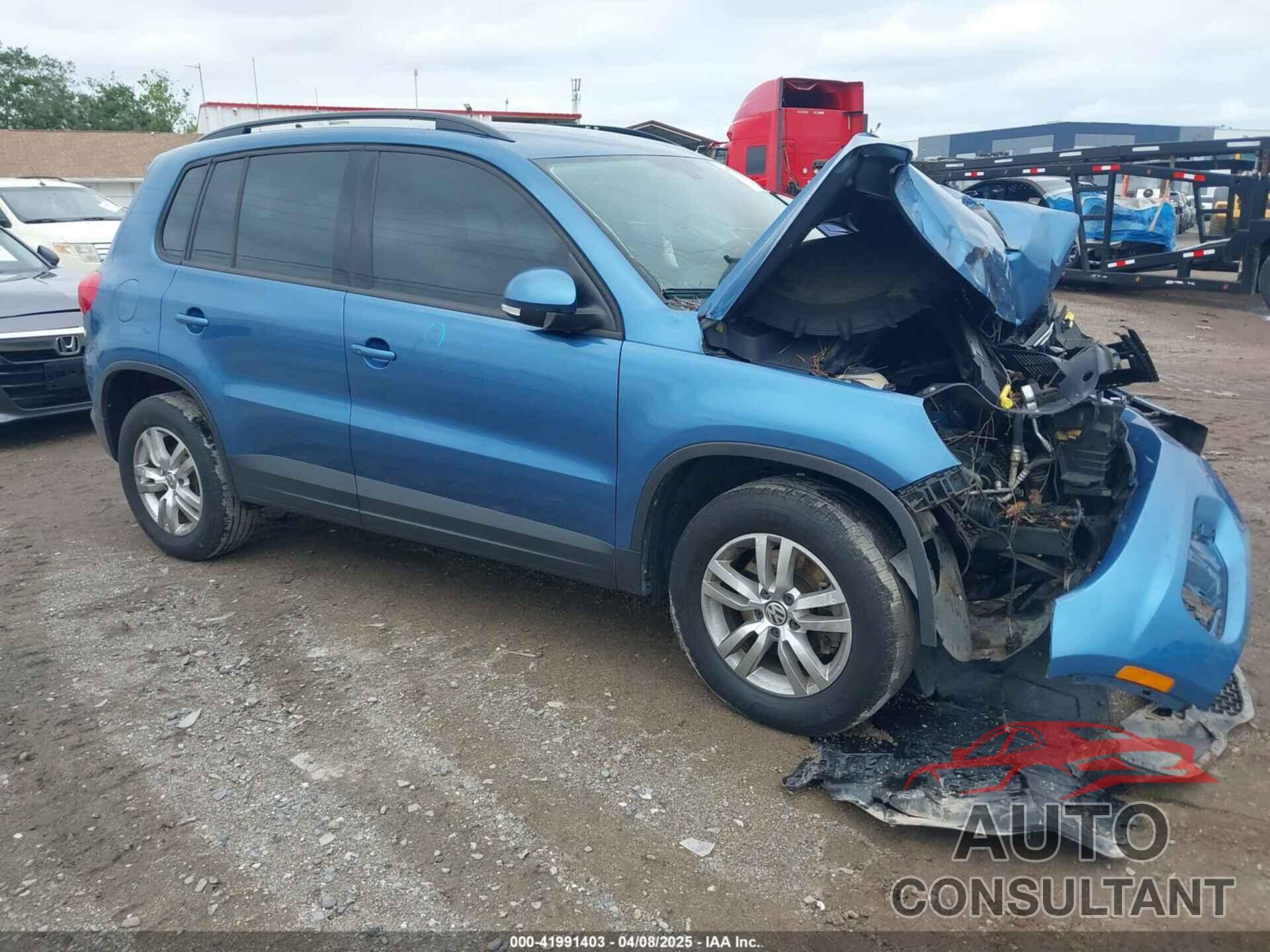 VOLKSWAGEN TIGUAN 2017 - WVGBV7AX3HW511754