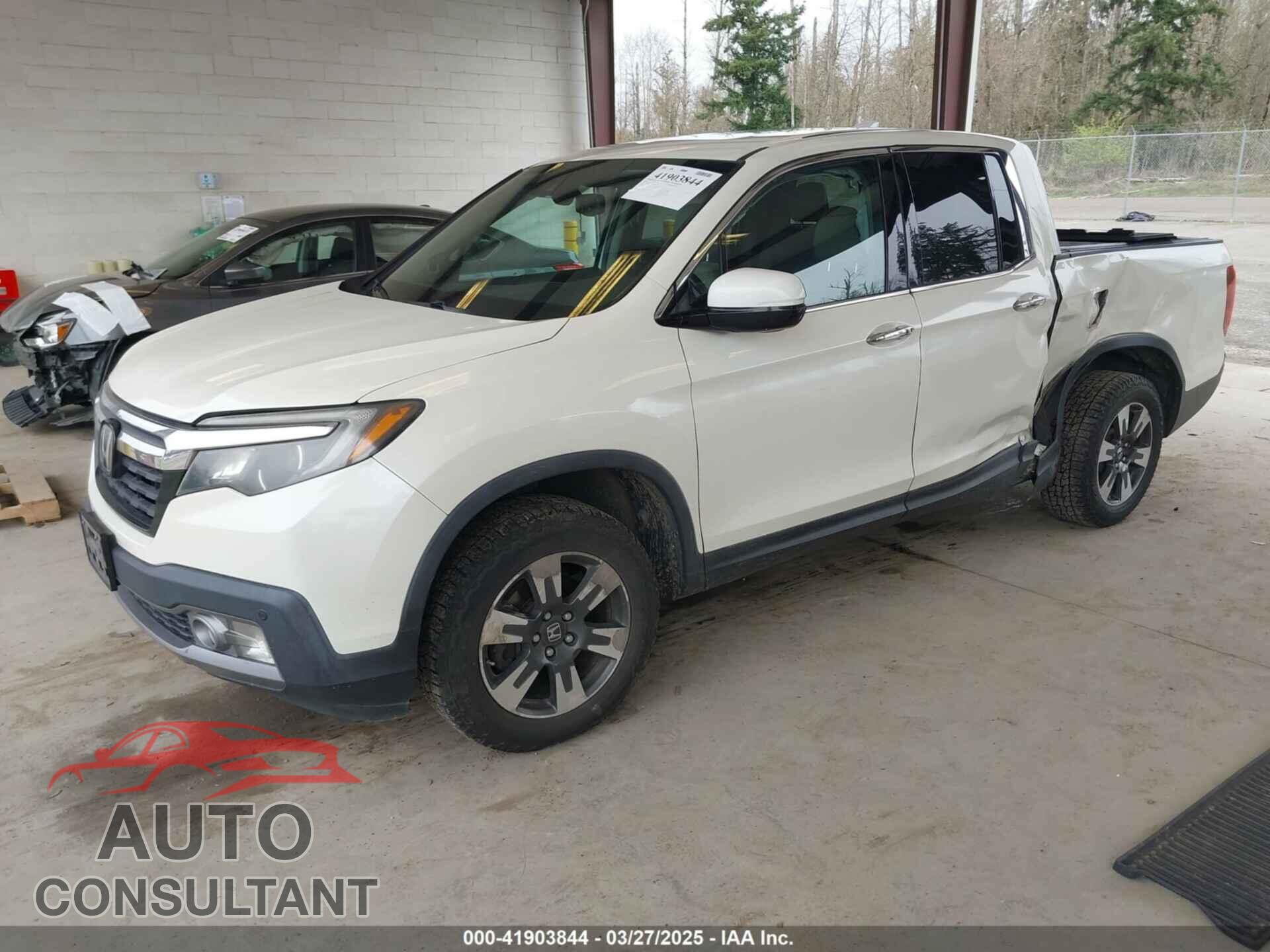 HONDA RIDGELINE 2017 - 5FPYK3F7XHB030551