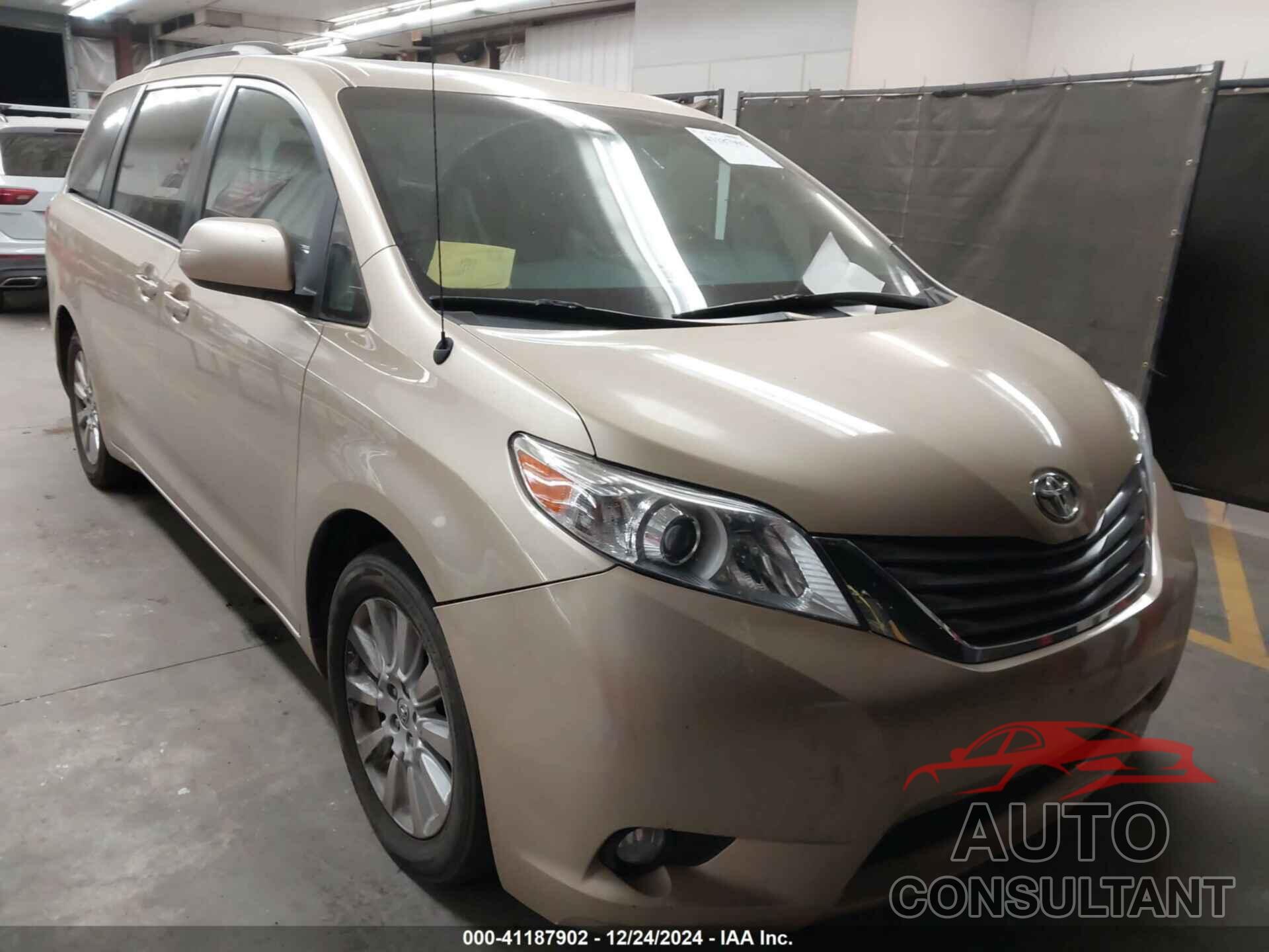 TOYOTA SIENNA 2014 - 5TDDK3DC6ES090440