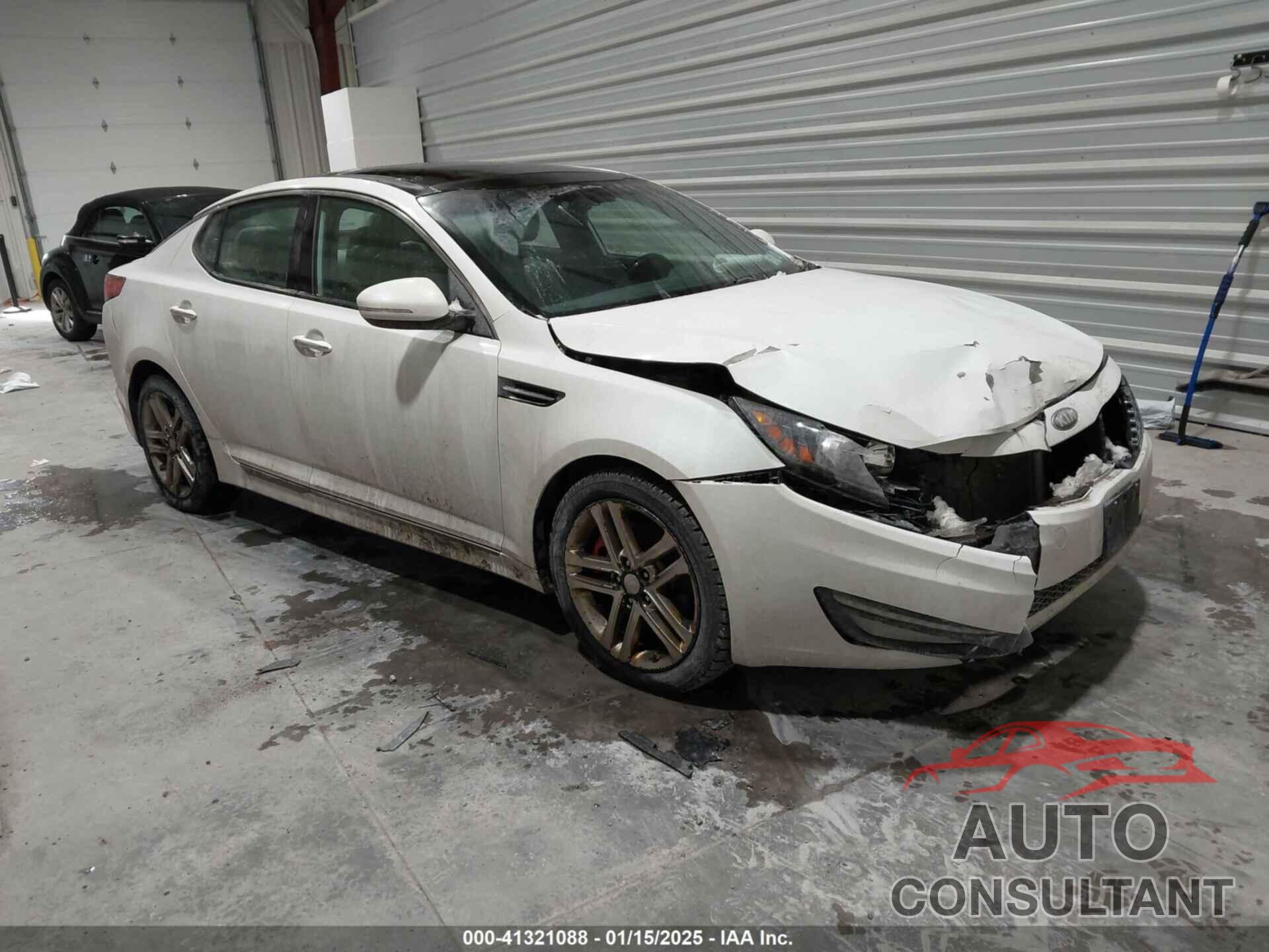 KIA OPTIMA 2013 - 5XXGR4A68DG111673