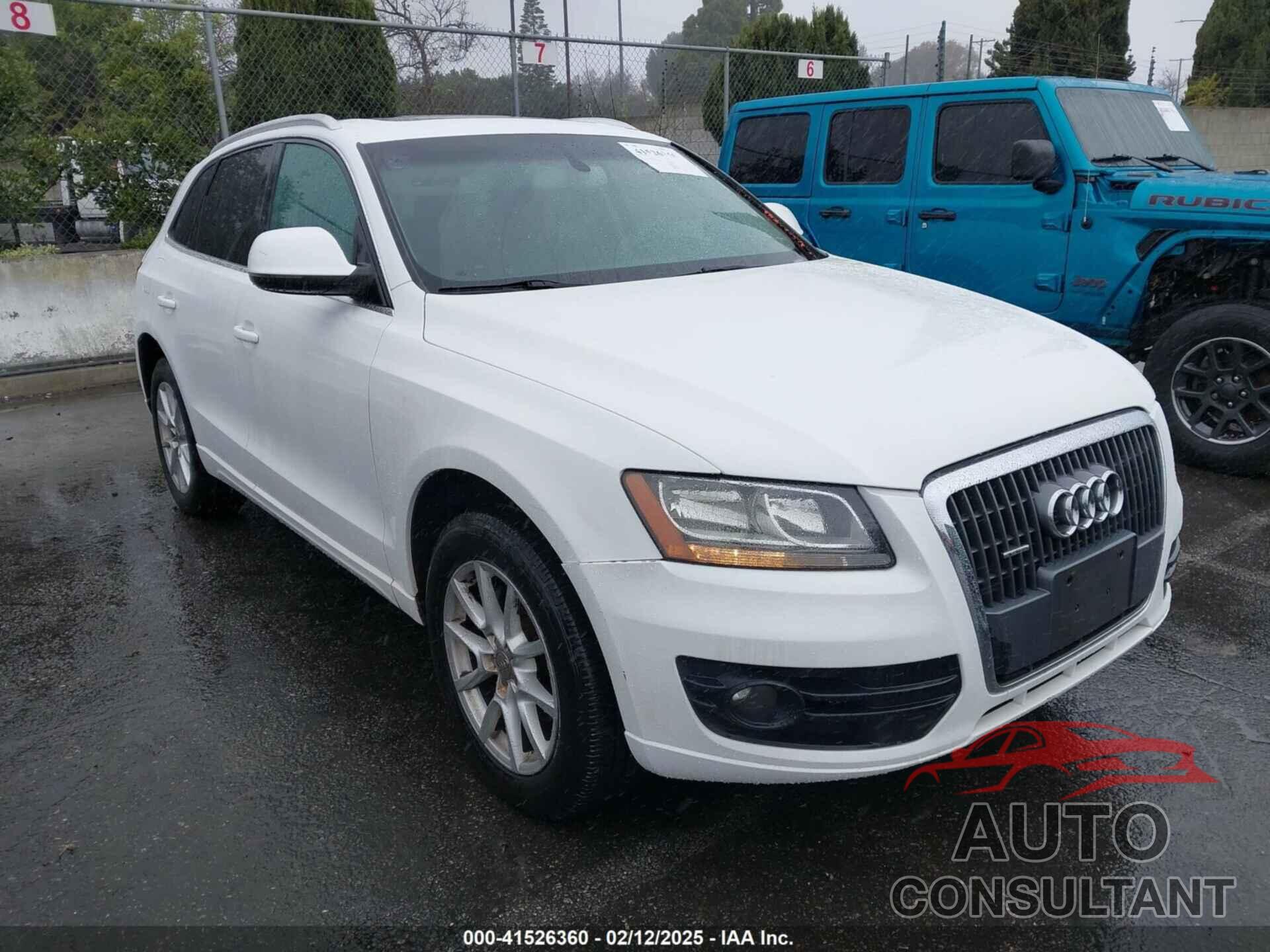 AUDI Q5 2011 - WA1CFAFP1BA030024