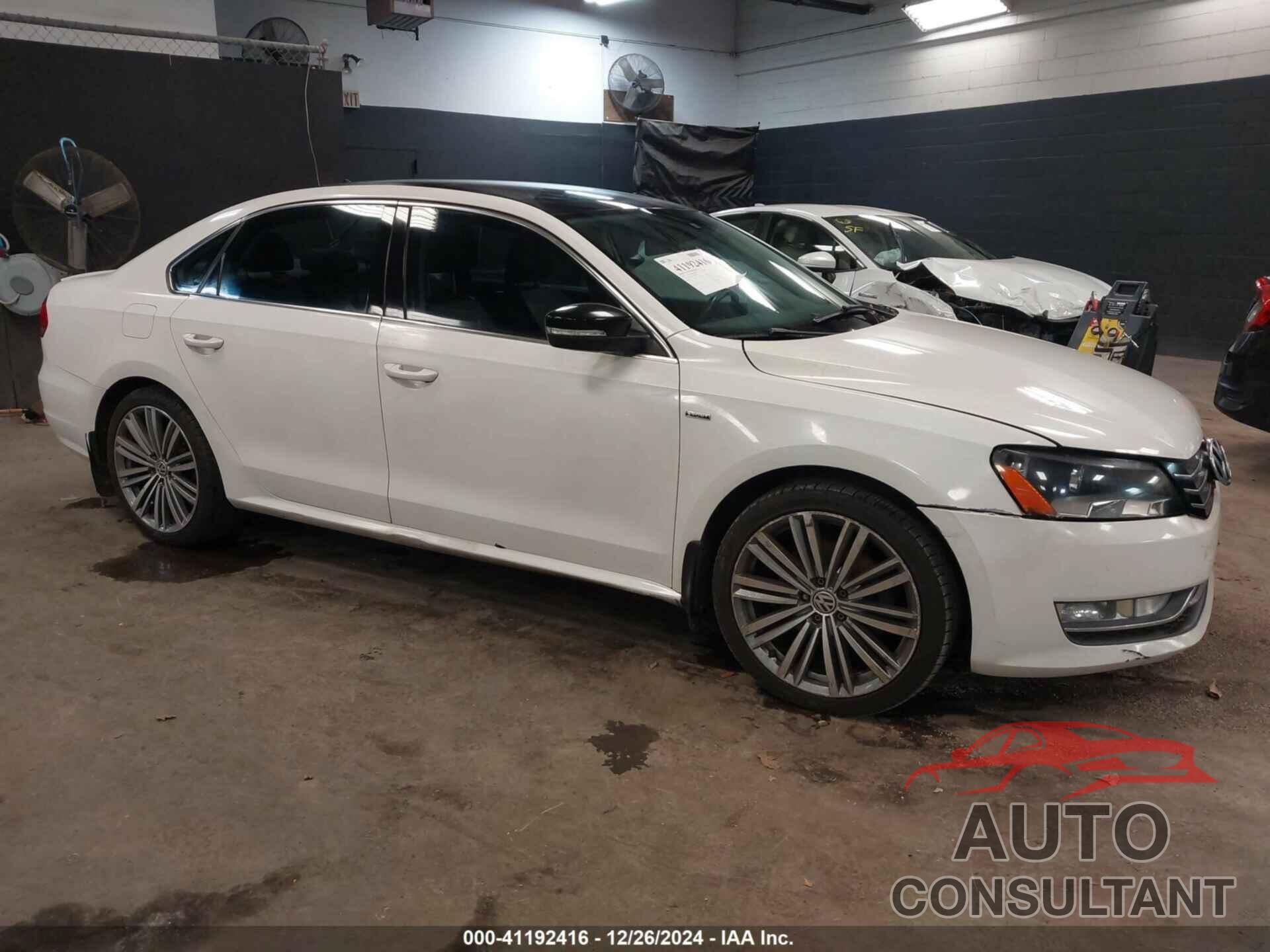 VOLKSWAGEN PASSAT 2015 - 1VWBT7A36FC046809