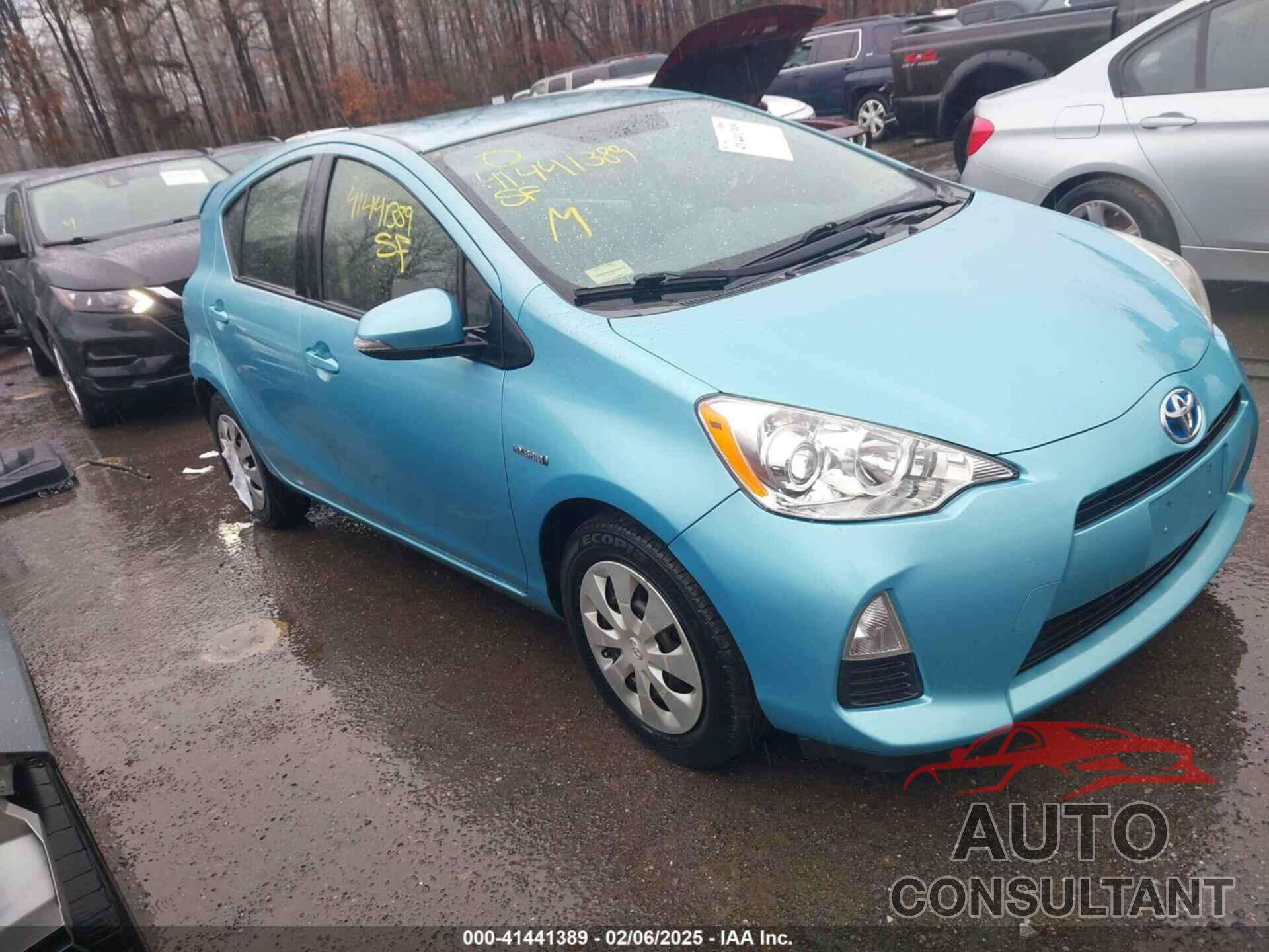 TOYOTA PRIUS C 2014 - JTDKDTB32E1063754