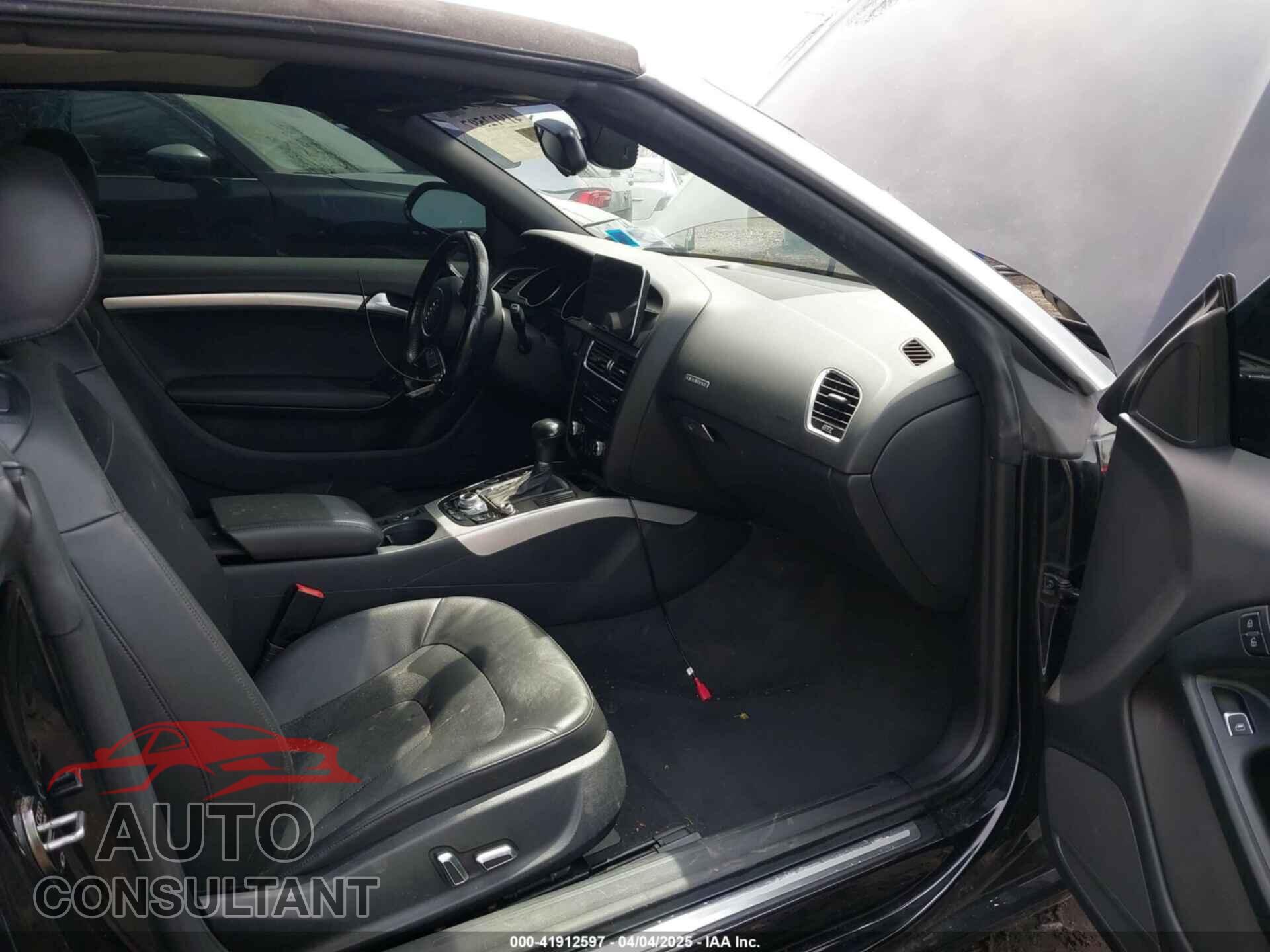 AUDI A5 2013 - WAULFAFH8DN015687