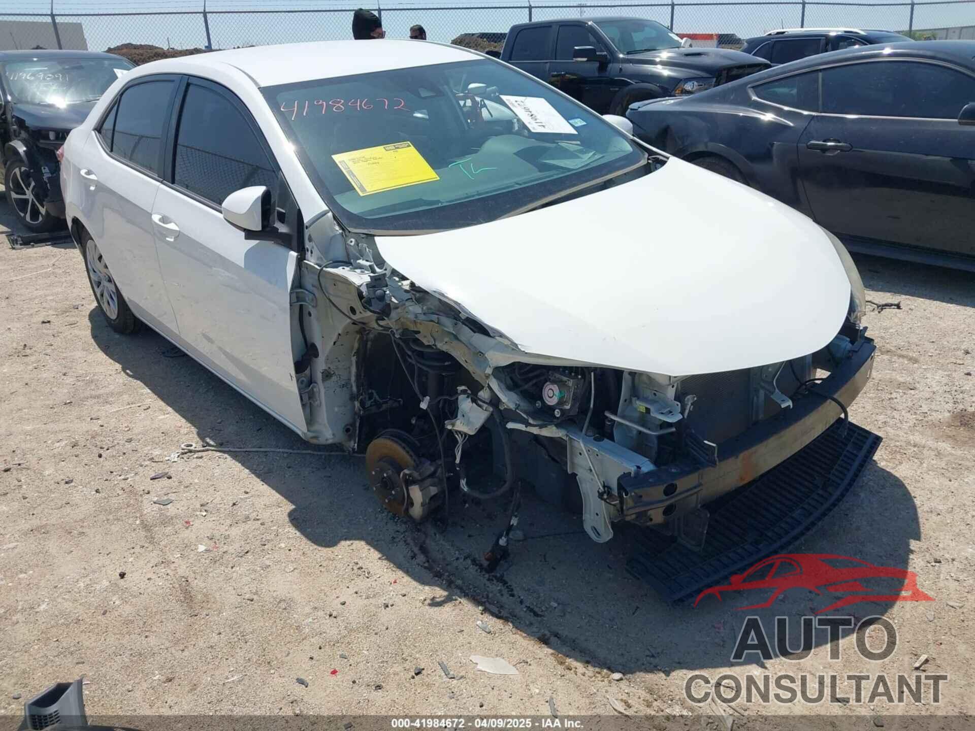 TOYOTA COROLLA 2018 - 5YFBURHE0JP850946