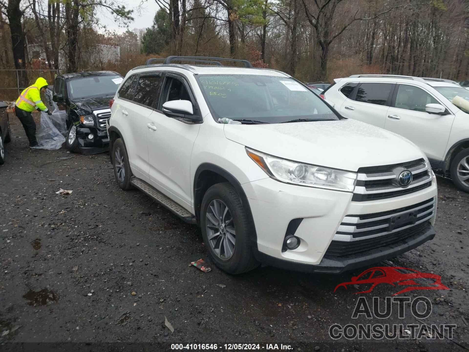 TOYOTA HIGHLANDER 2017 - 5TDJZRFH2HS447417