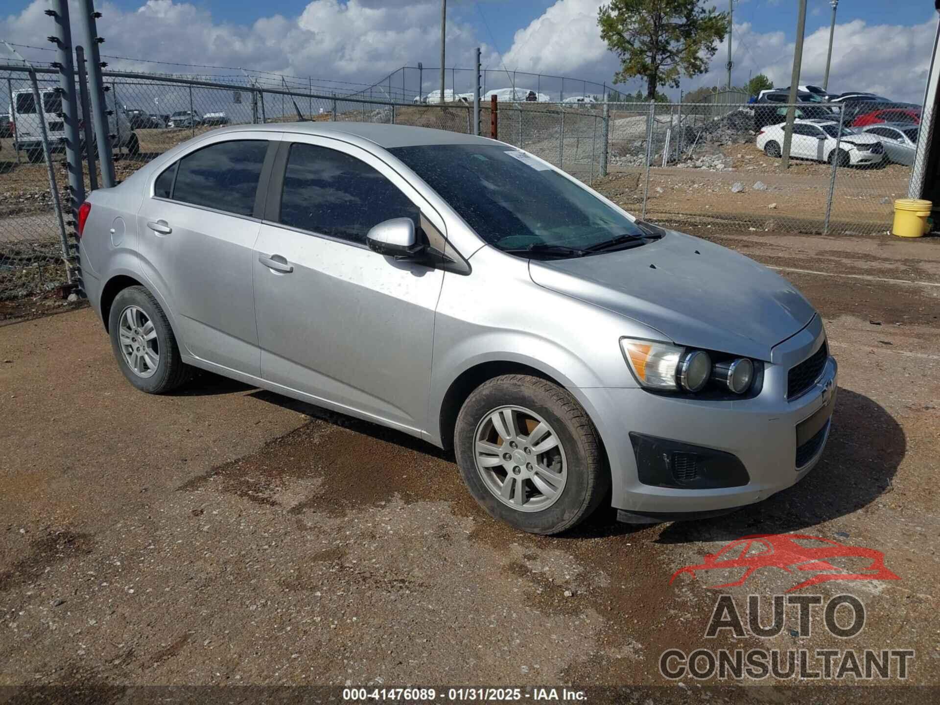 CHEVROLET SONIC 2014 - 1G1JC5SH5E4193895