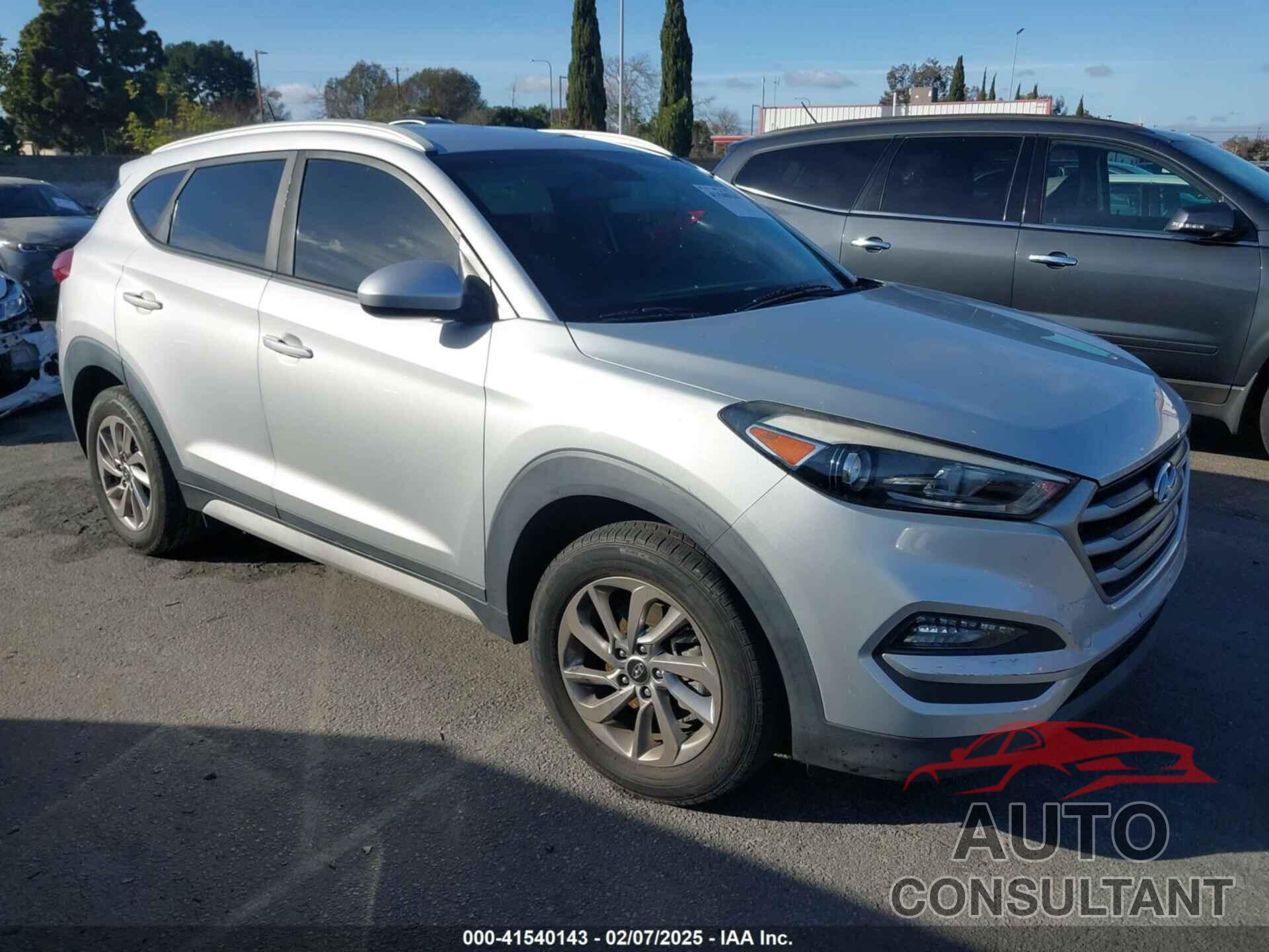 HYUNDAI TUCSON 2017 - KM8J33A42HU494604