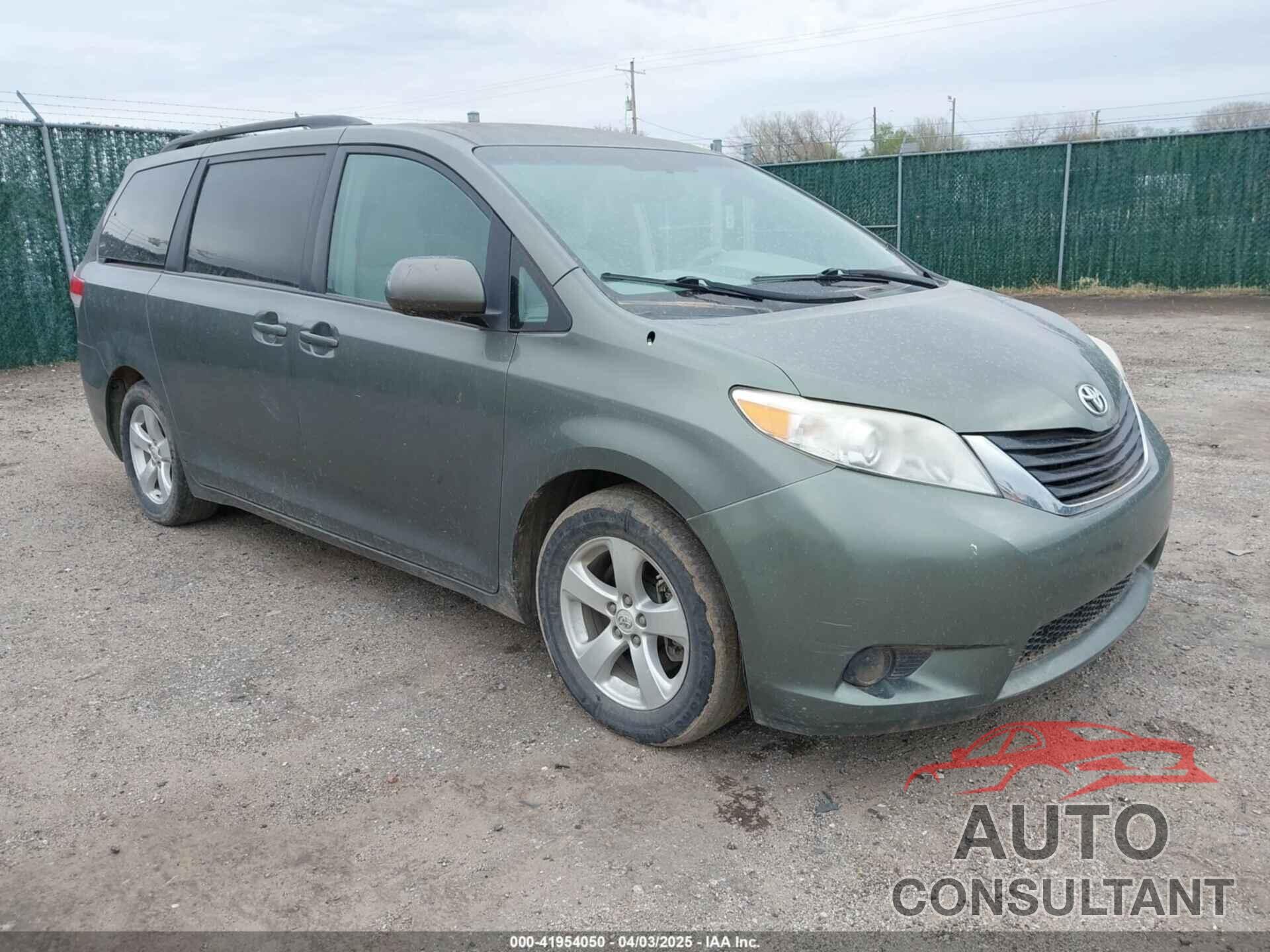 TOYOTA SIENNA 2011 - 5TDKK3DCXBF119702