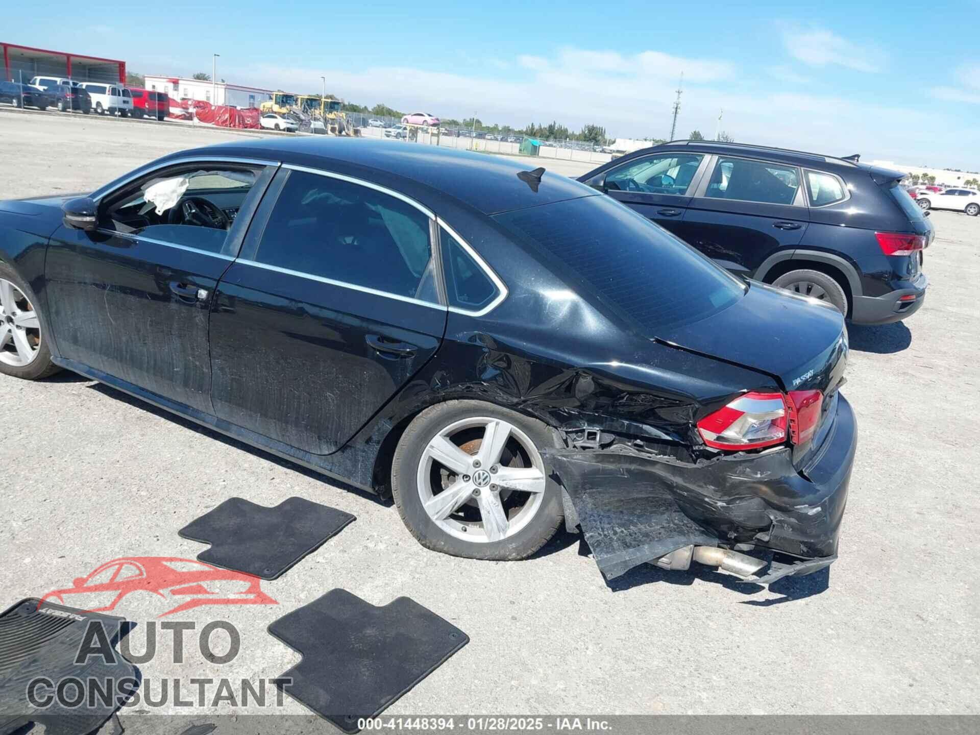 VOLKSWAGEN PASSAT 2012 - 1VWBP7A30CC091163