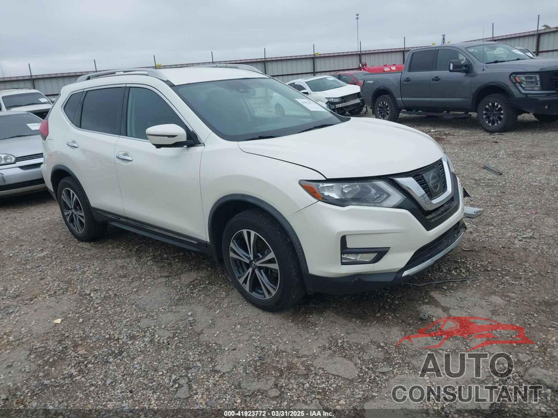 NISSAN ROGUE 2017 - JN8AT2MV4HW280418