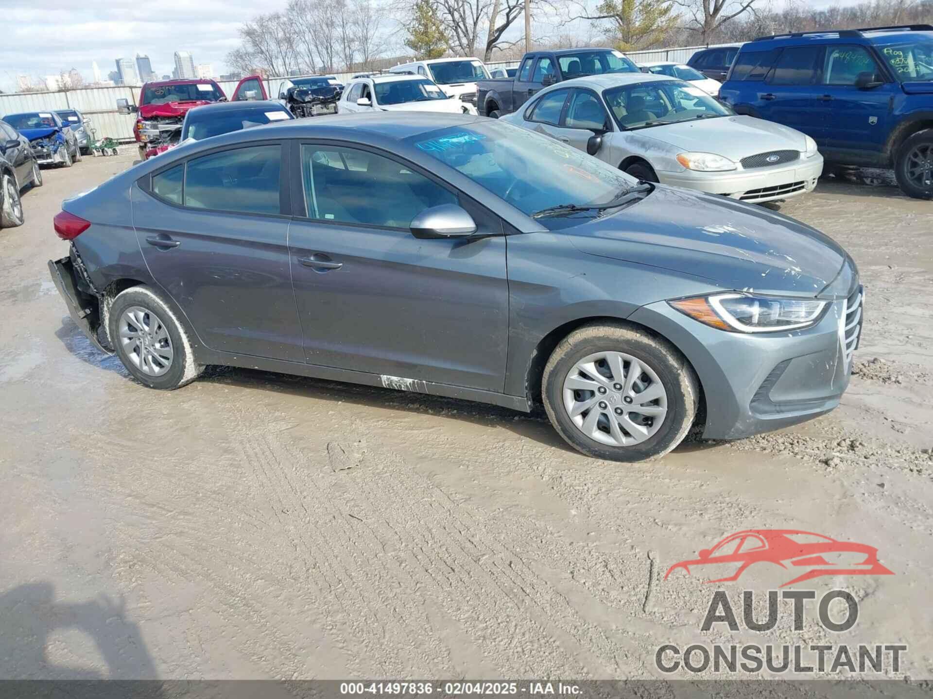 HYUNDAI ELANTRA 2017 - KMHD74LF2HU352906