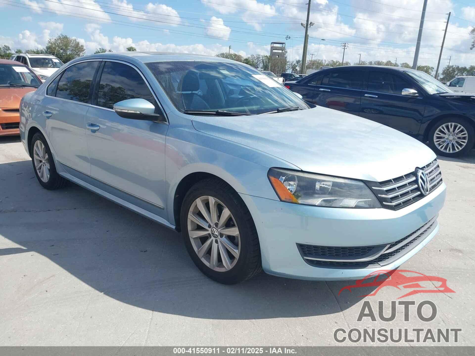 VOLKSWAGEN PASSAT 2012 - 1VWCH7A34CC044879