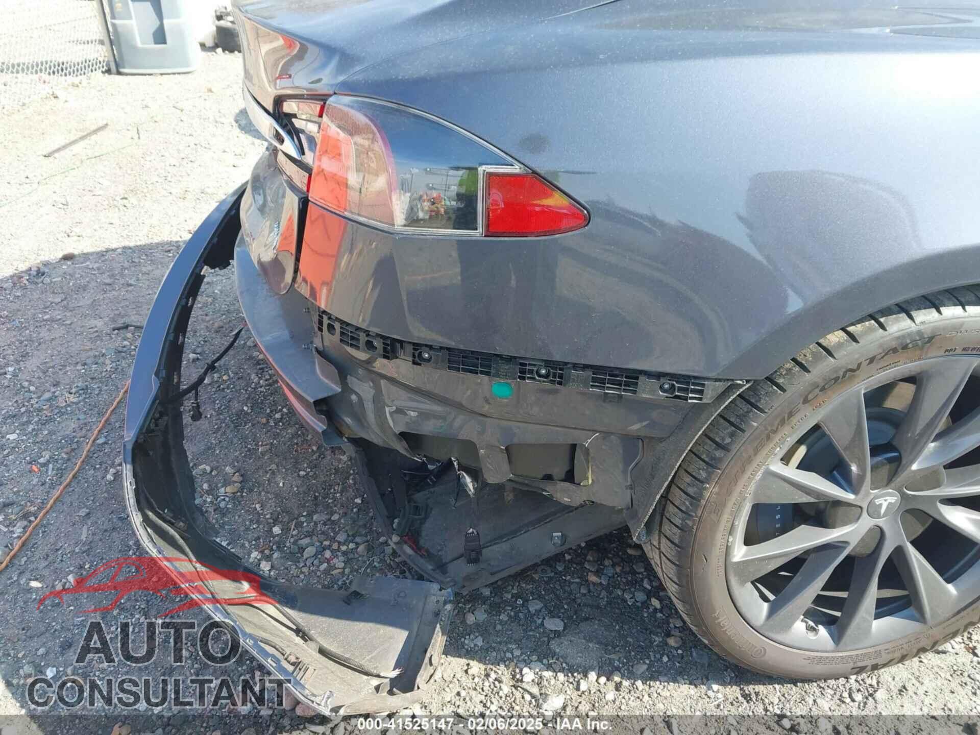 TESLA MODEL S 2020 - 5YJSA1E23LF412702