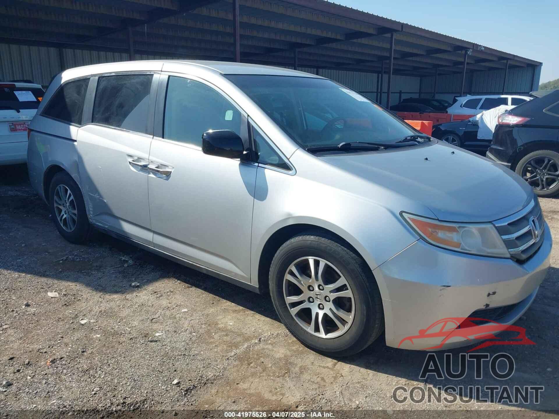 HONDA ODYSSEY 2013 - 5FNRL5H44DB068554