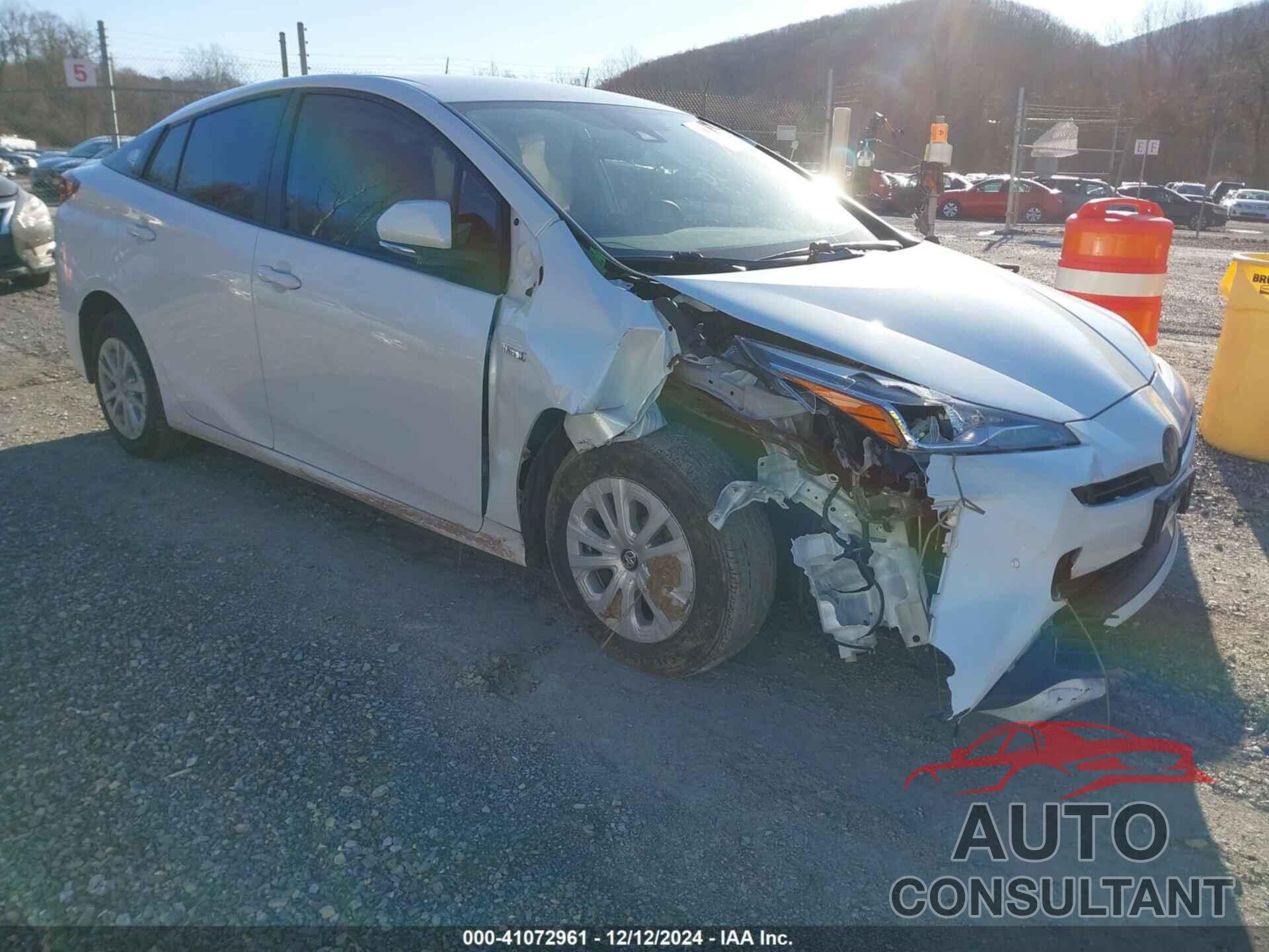 TOYOTA PRIUS 2021 - JTDKAMFU3M3131063