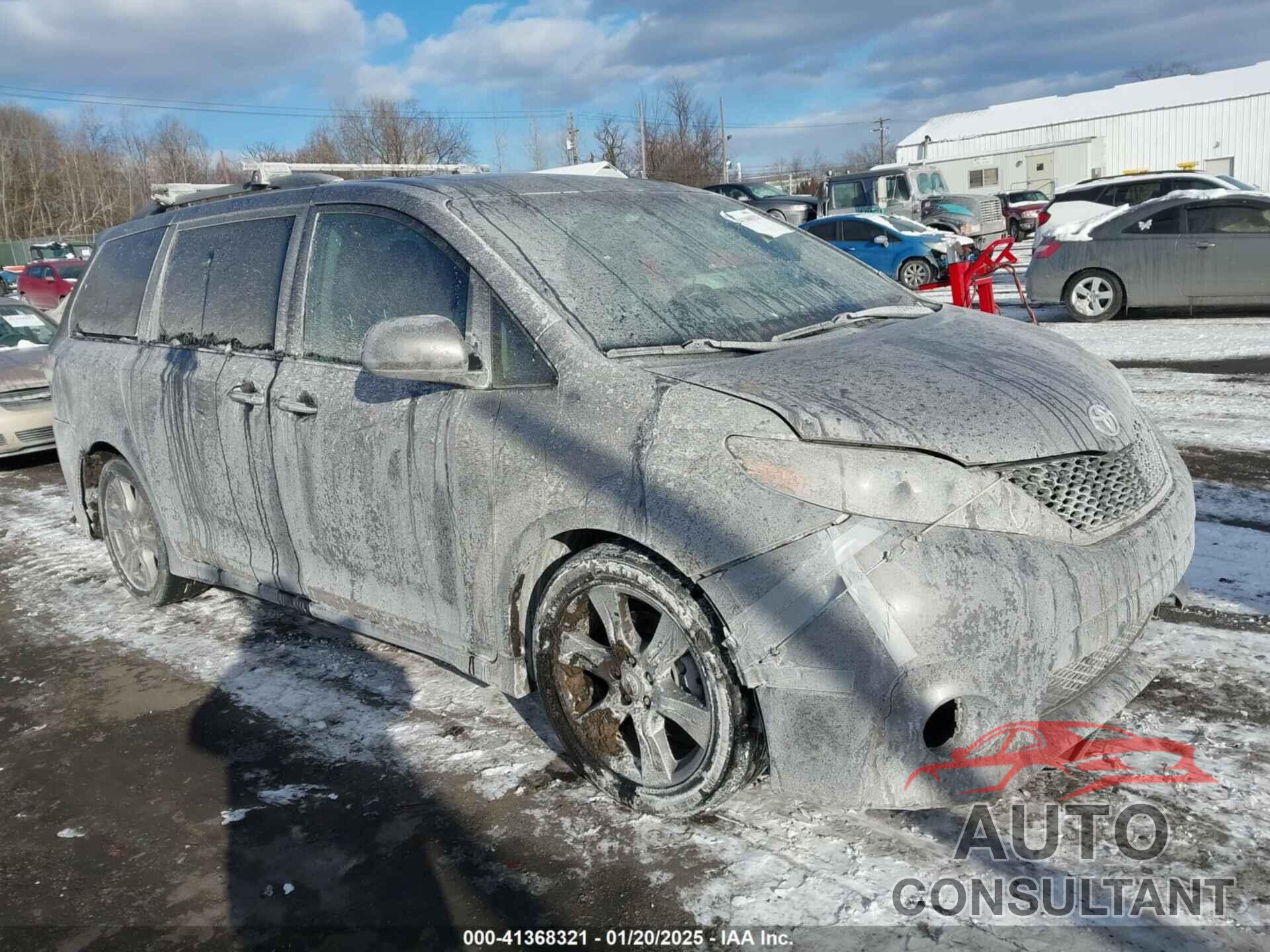 TOYOTA SIENNA 2017 - 5TDXZ3DC9HS900527