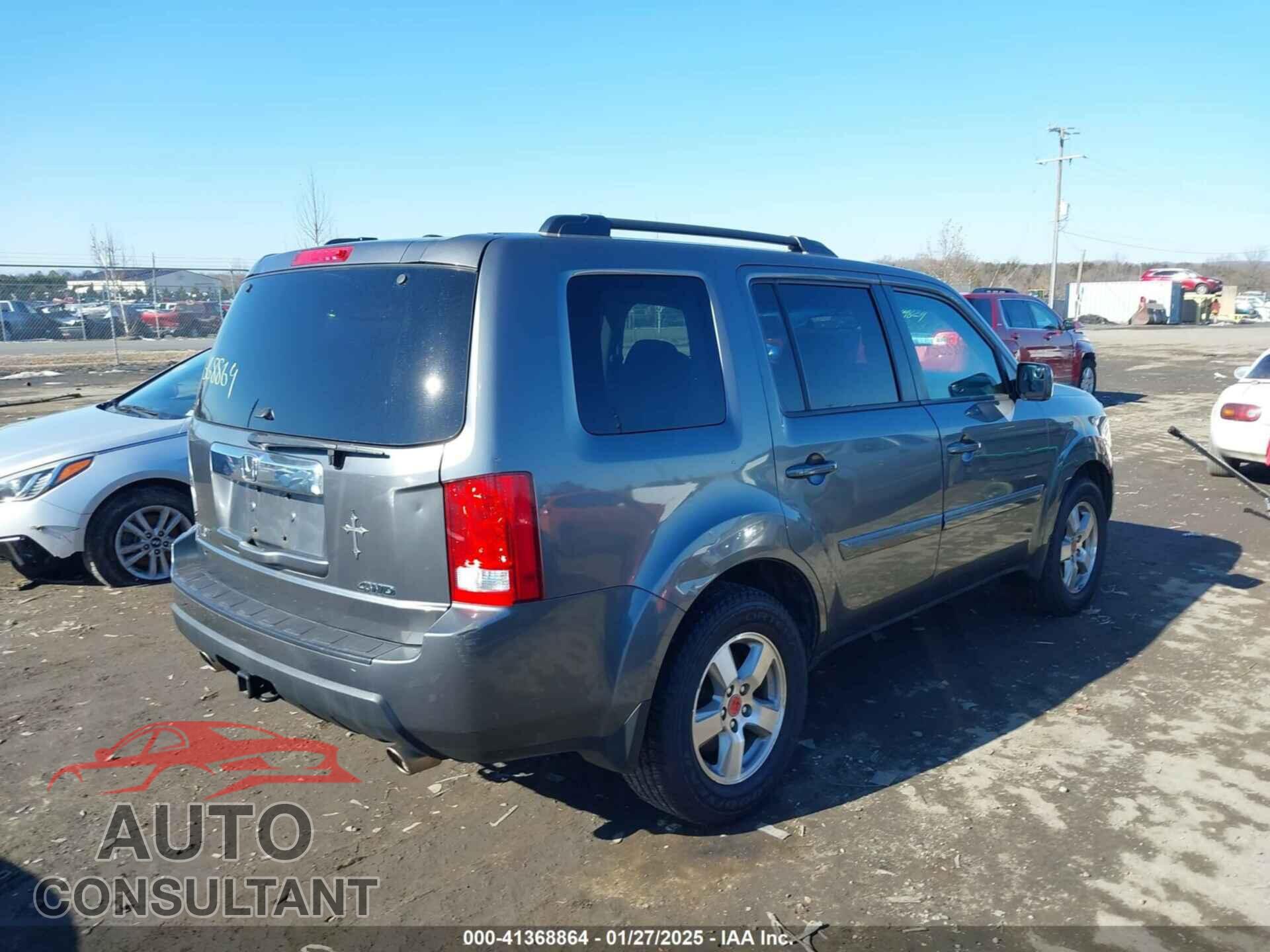 HONDA PILOT 2011 - 5FNYF4H79BB069221