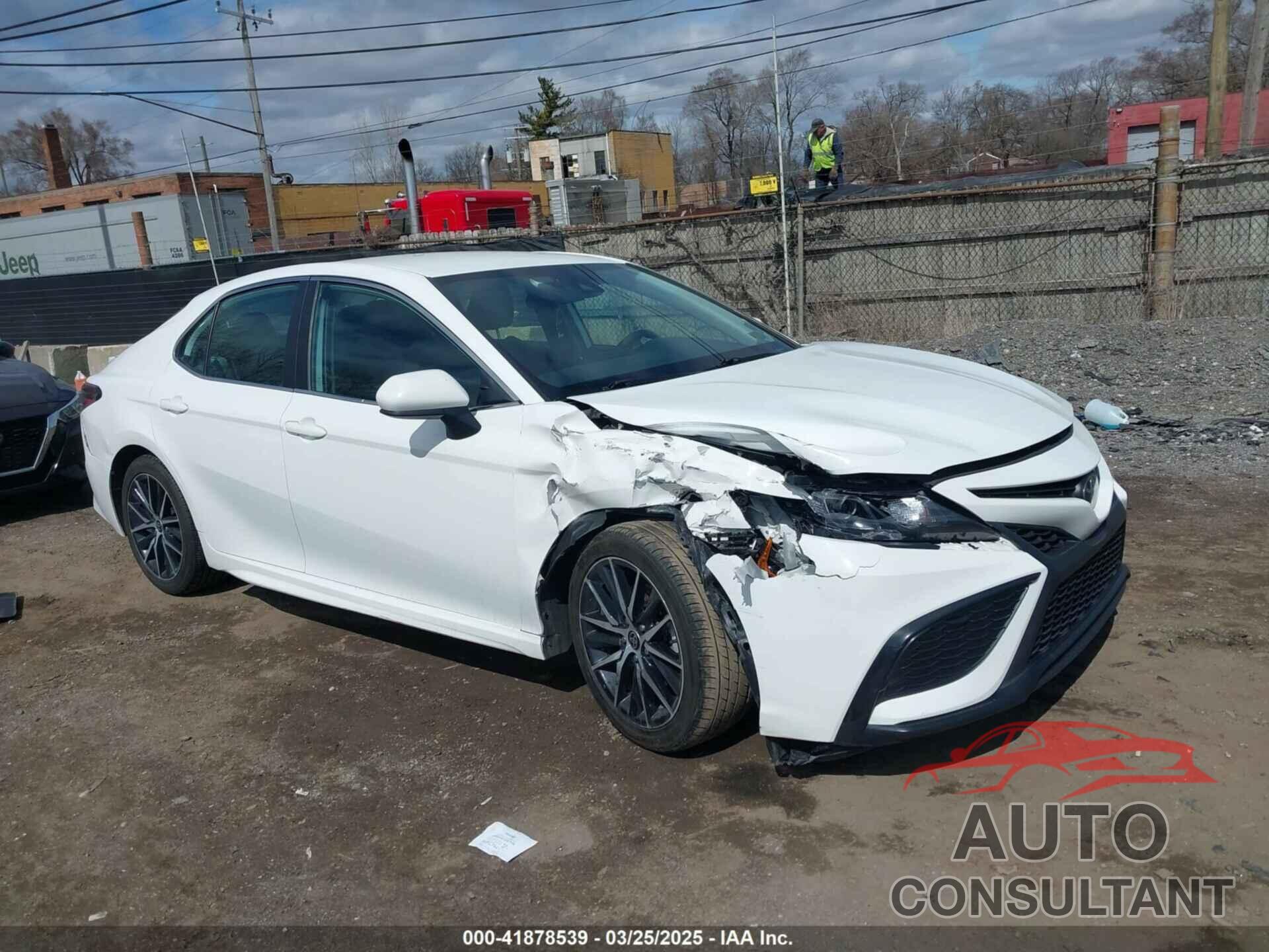 TOYOTA CAMRY 2021 - 4T1G11AK5MU589252