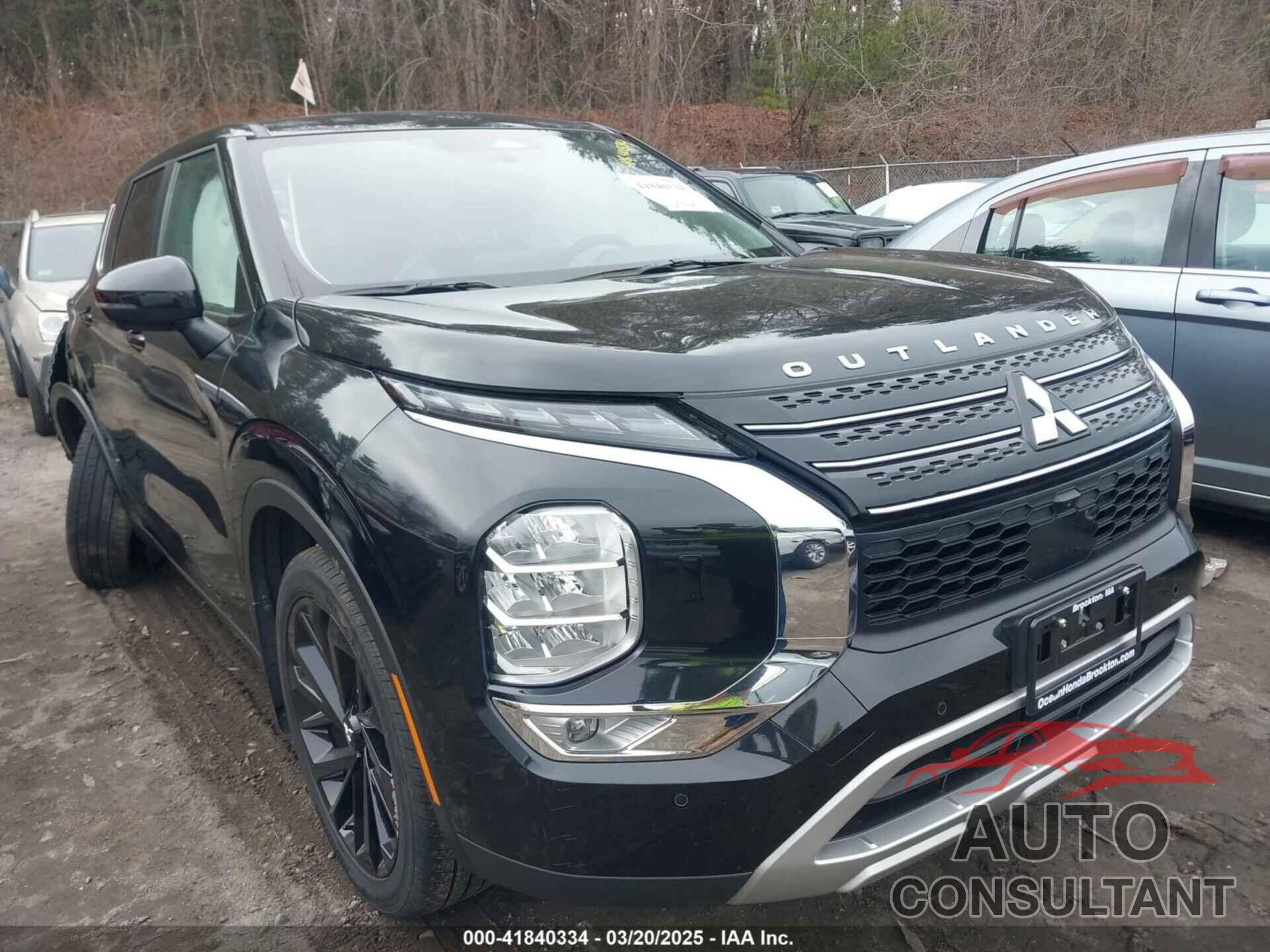 MITSUBISHI OUTLANDER 2023 - JA4J4UA88PZ050908