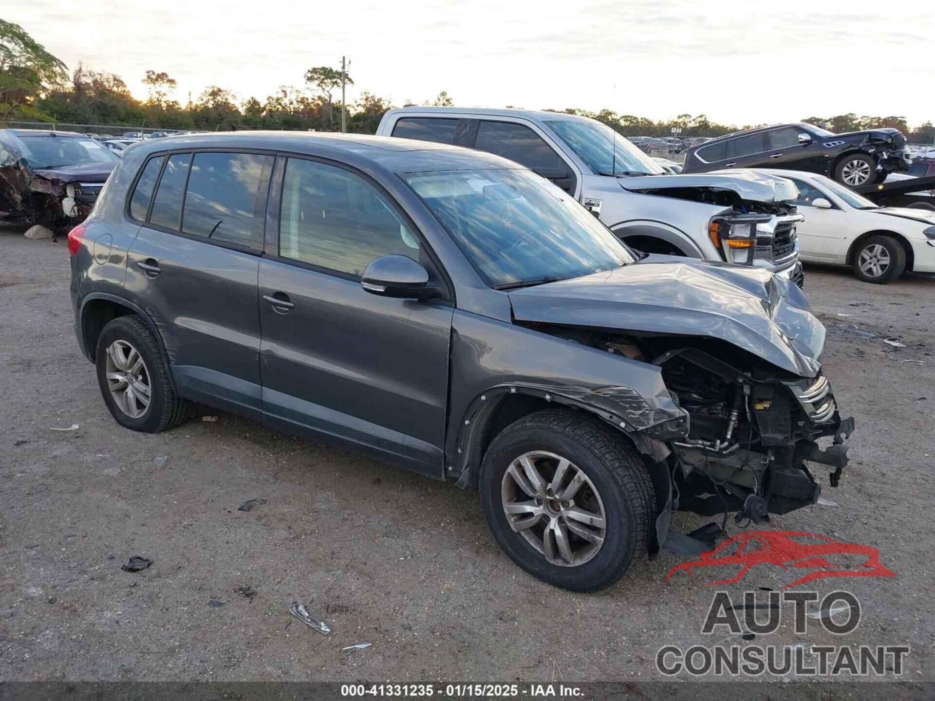 VOLKSWAGEN TIGUAN 2013 - WVGAV3AX0DW603144