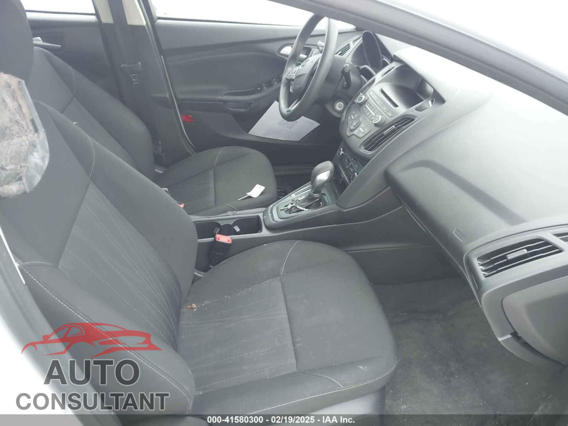 FORD FOCUS 2017 - 1FADP3F20HL235067