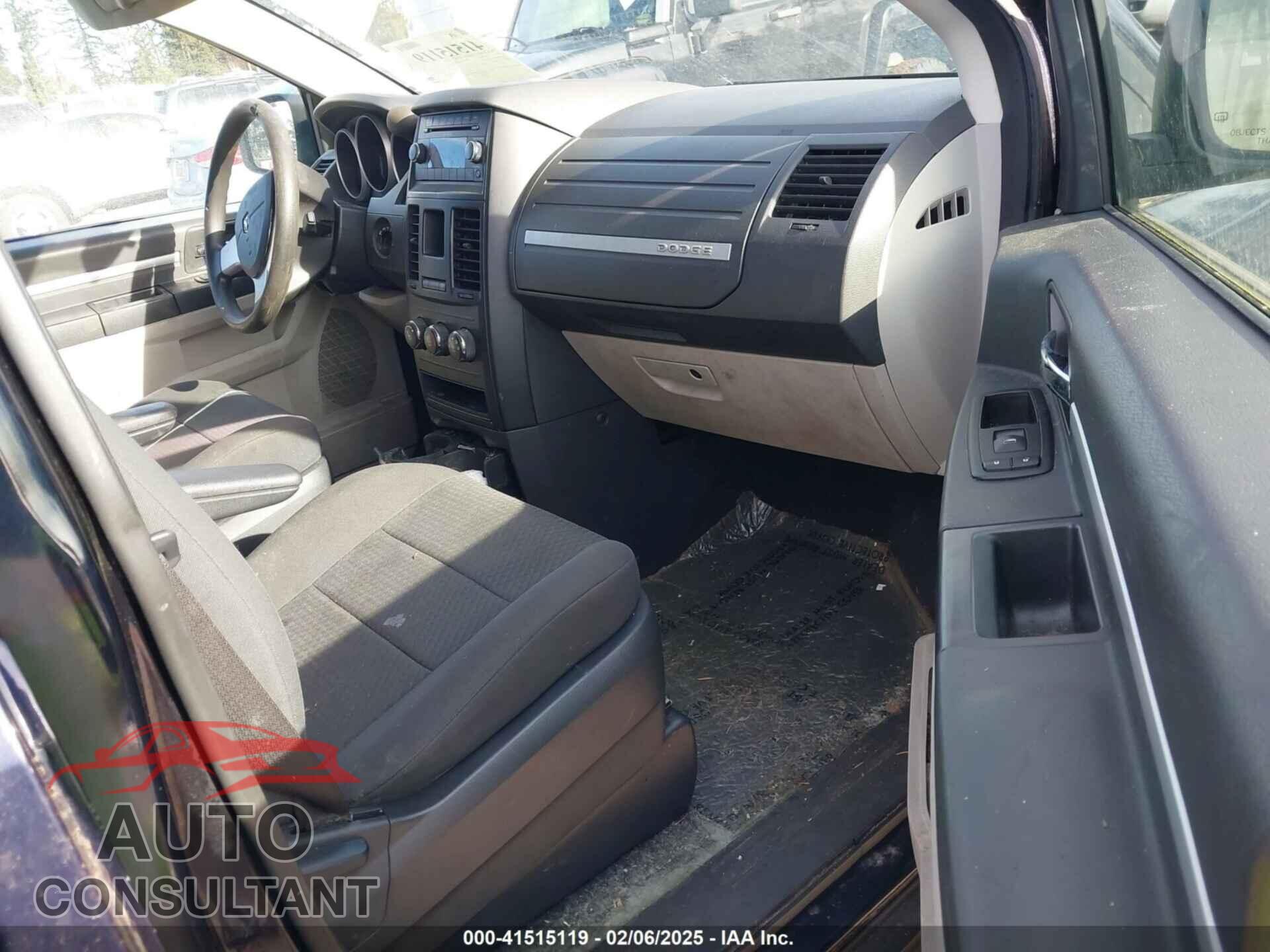 DODGE GRAND CARAVAN 2010 - 2D4RN4DE3AR496525