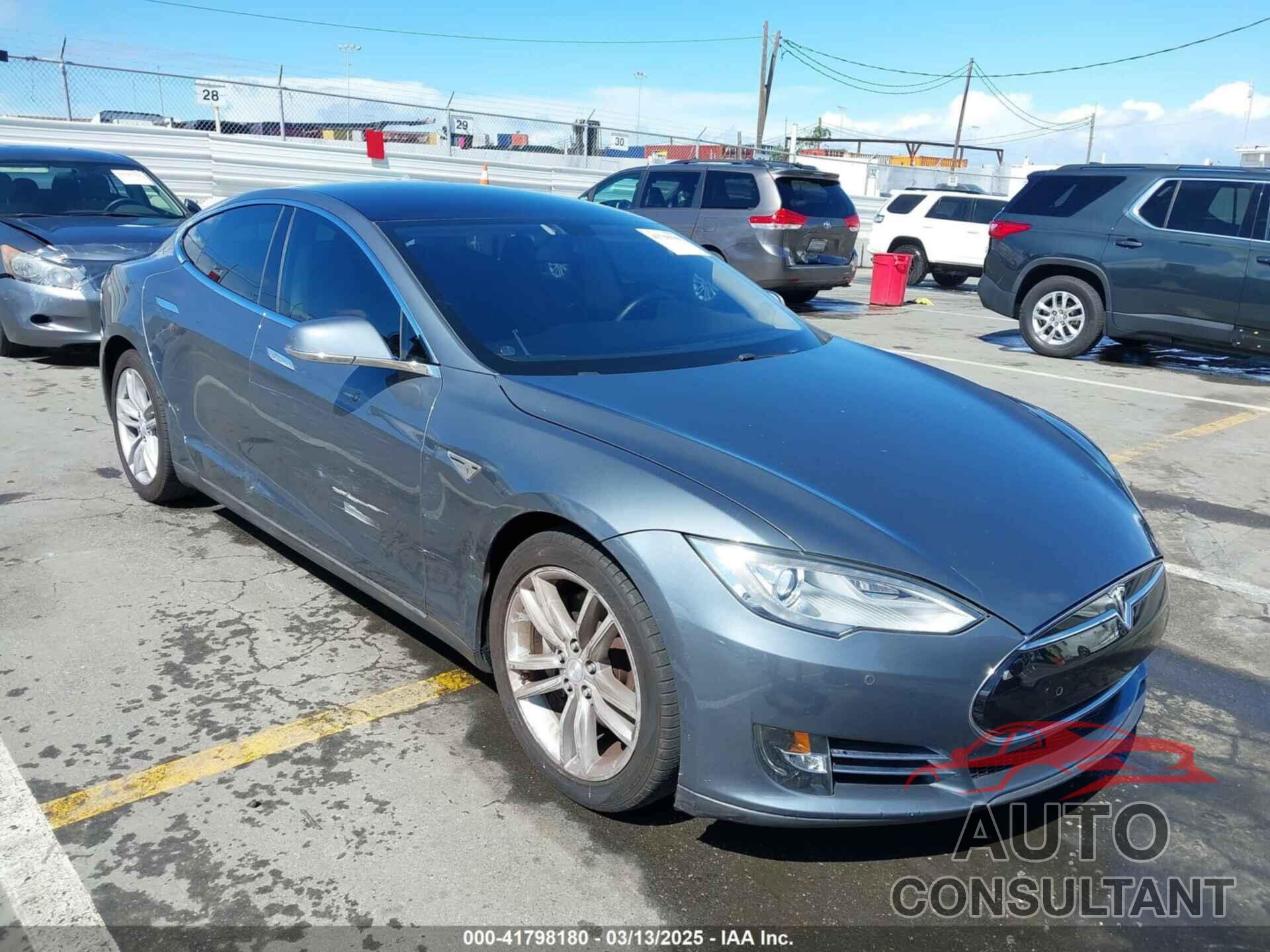 TESLA MODEL S 2014 - 5YJSA1S15EFP29010