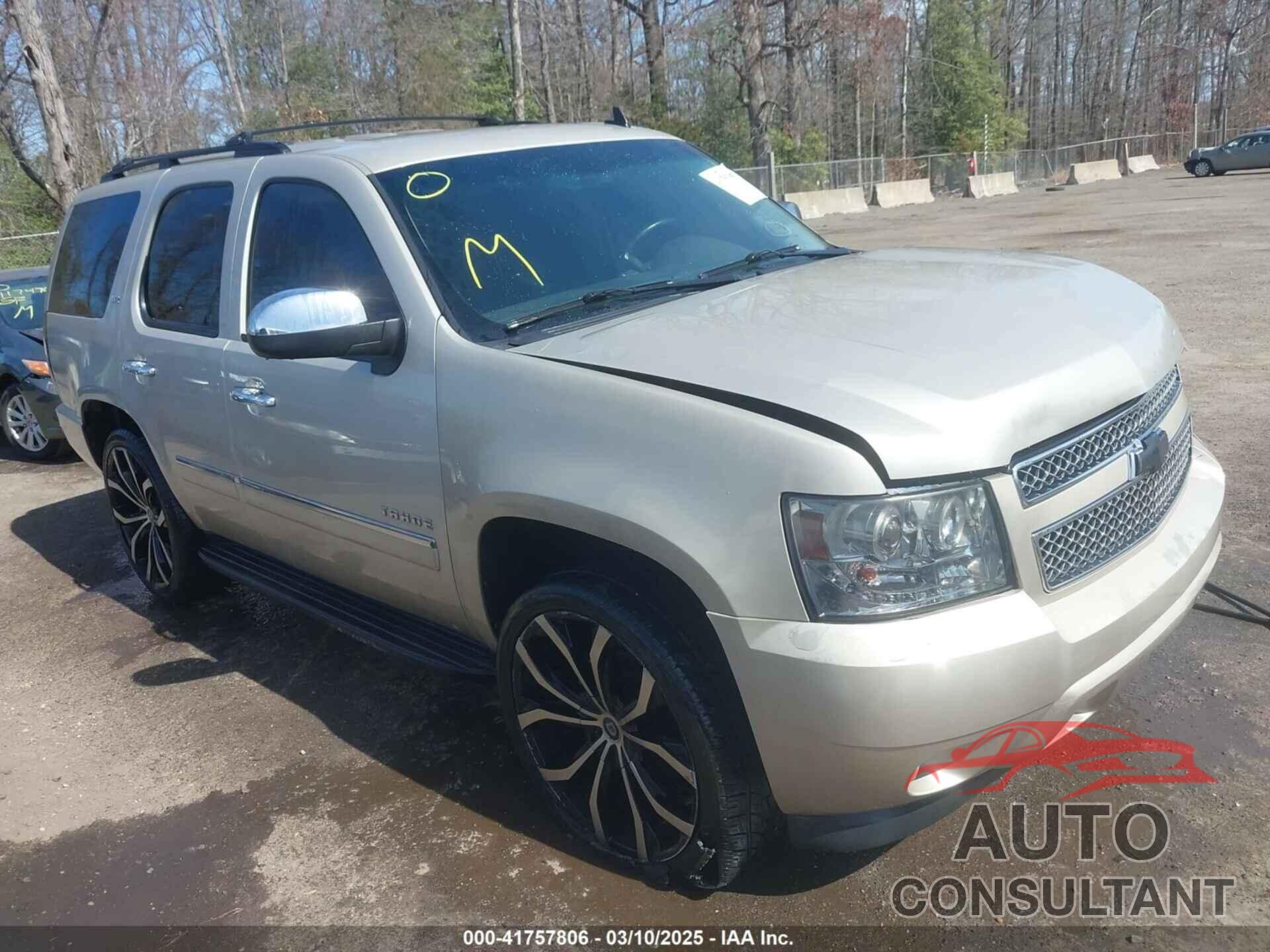 CHEVROLET TAHOE 2013 - 1GNSKCE03DR165398