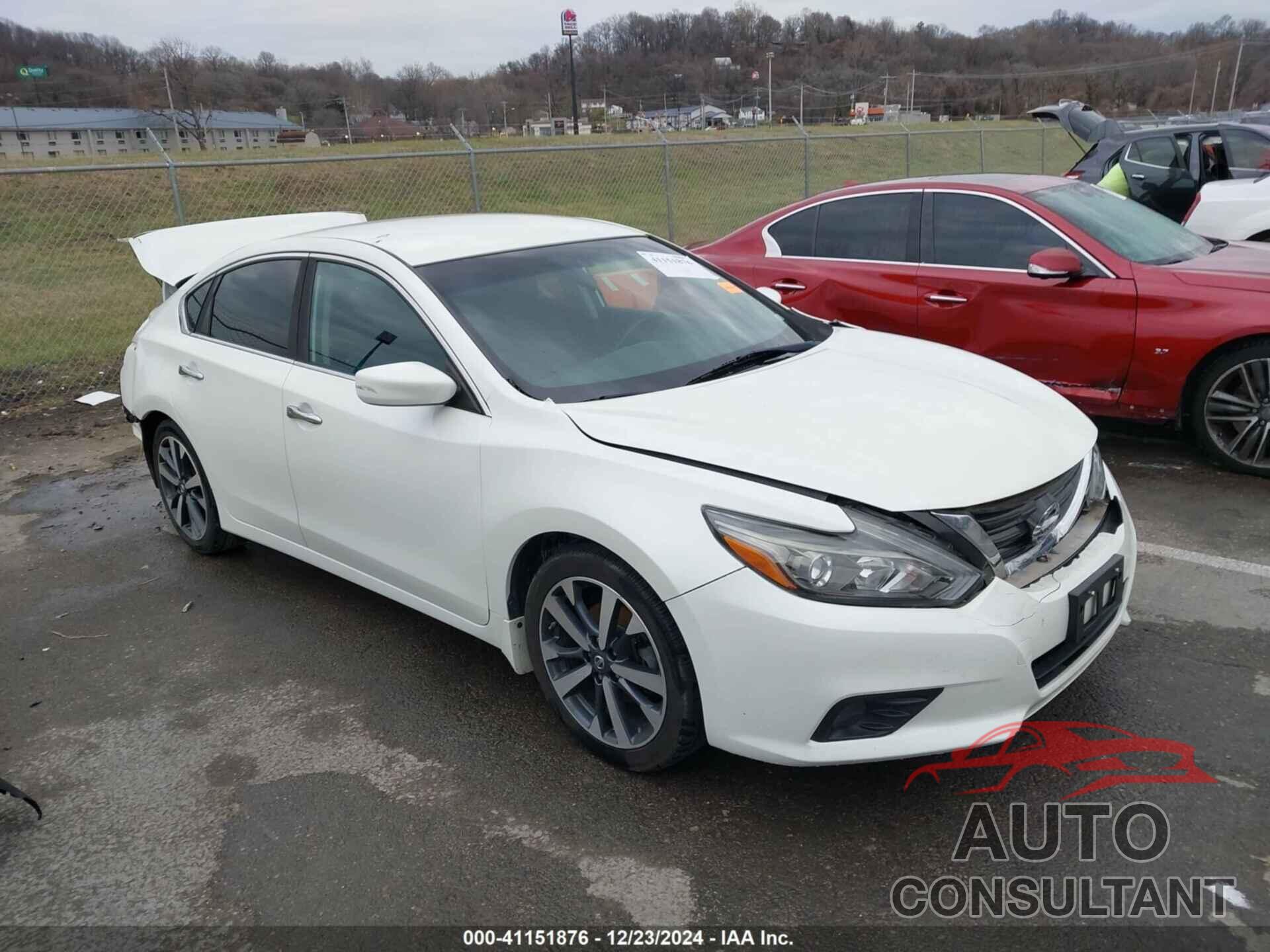 NISSAN ALTIMA 2017 - 1N4AL3AP3HC257999