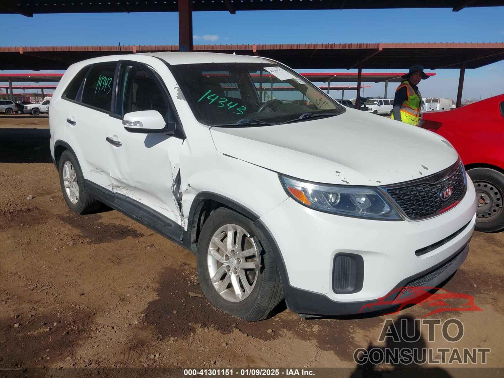 KIA SORENTO 2015 - 5XYKT3A63FG557234