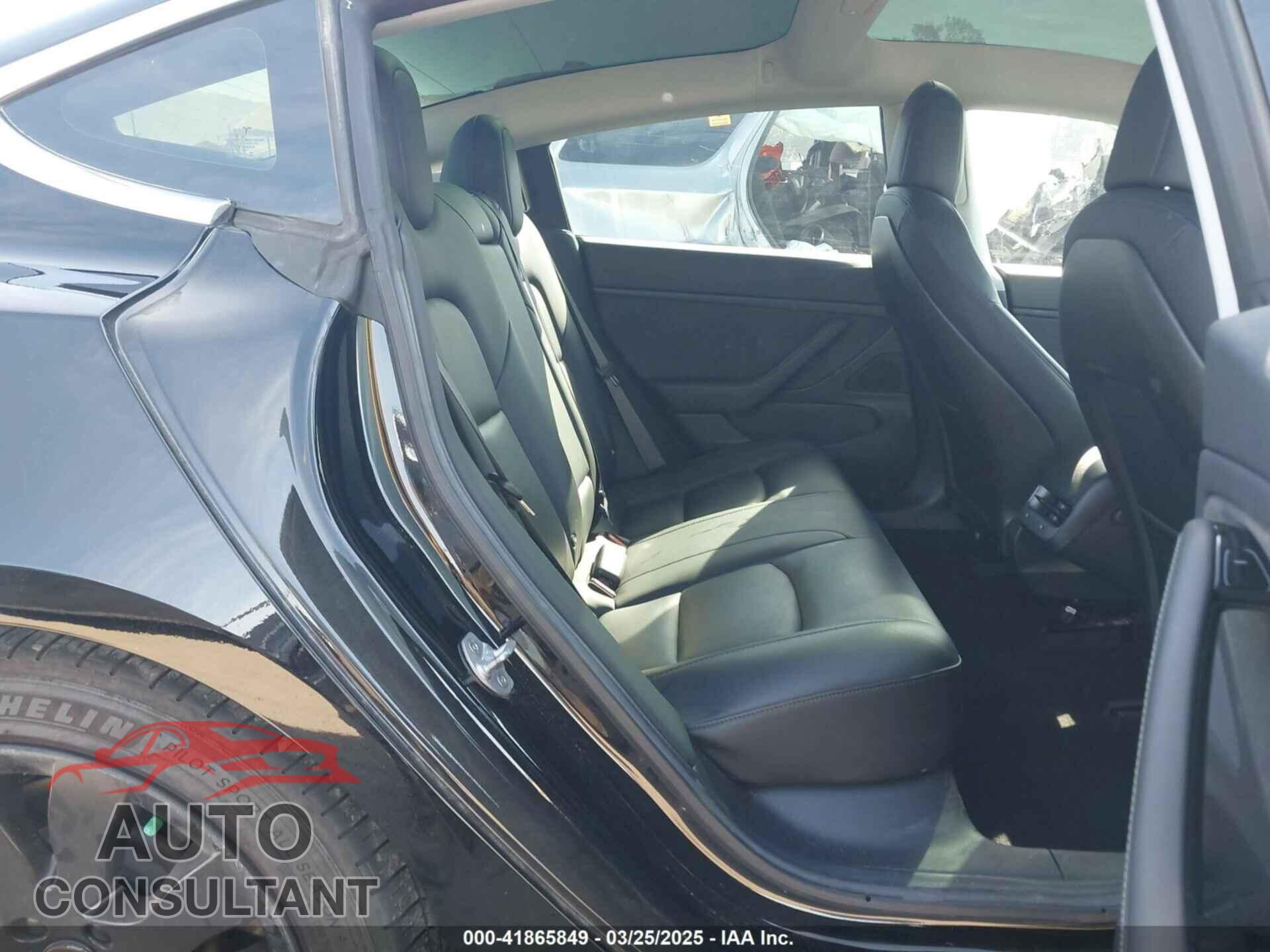 TESLA MODEL 3 2018 - 5YJ3E1EA0JF056979
